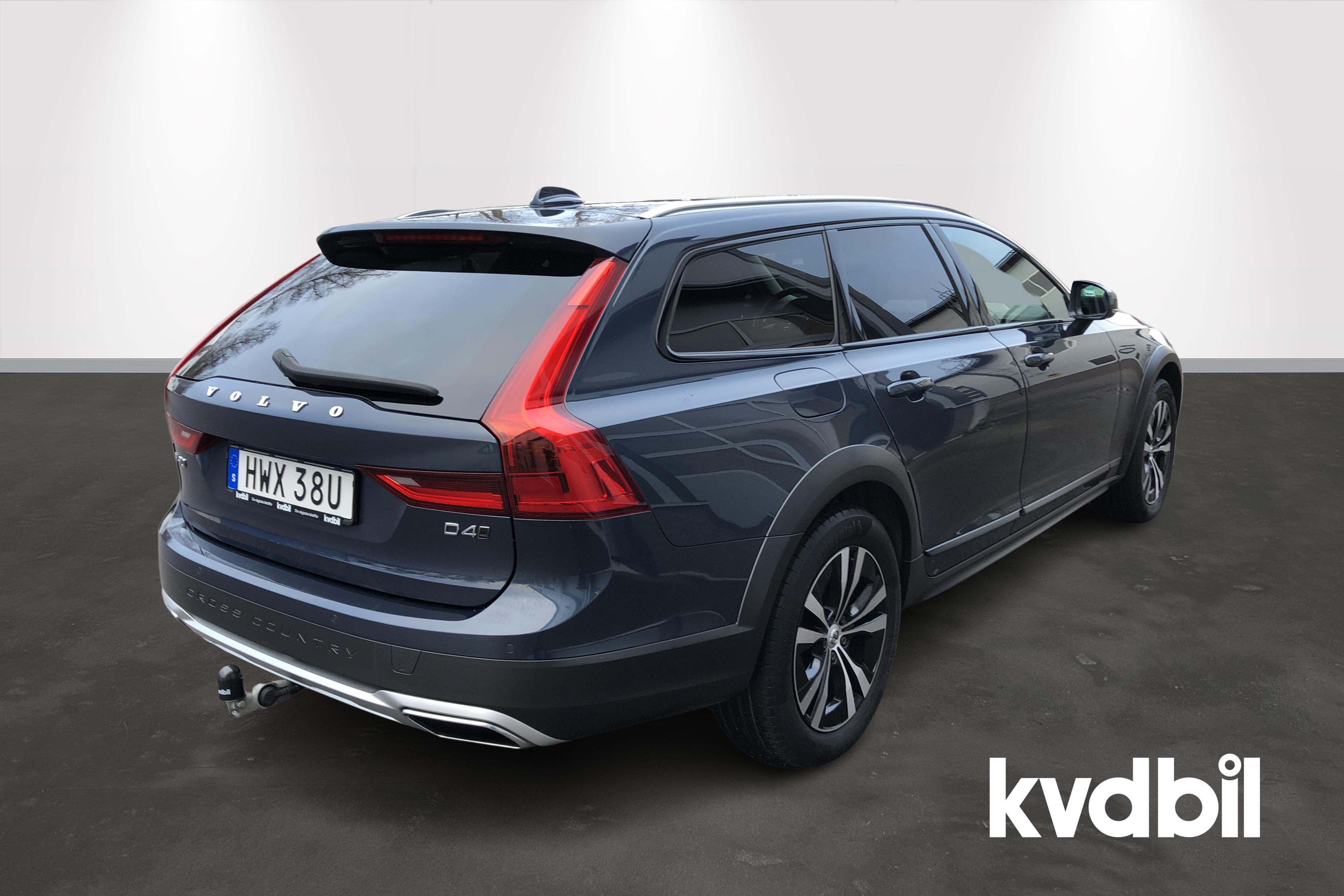 Volvo V90 D4 Cross Country AWD (190hk) - 66 870 km - Automatic - Dark Blue - 2020