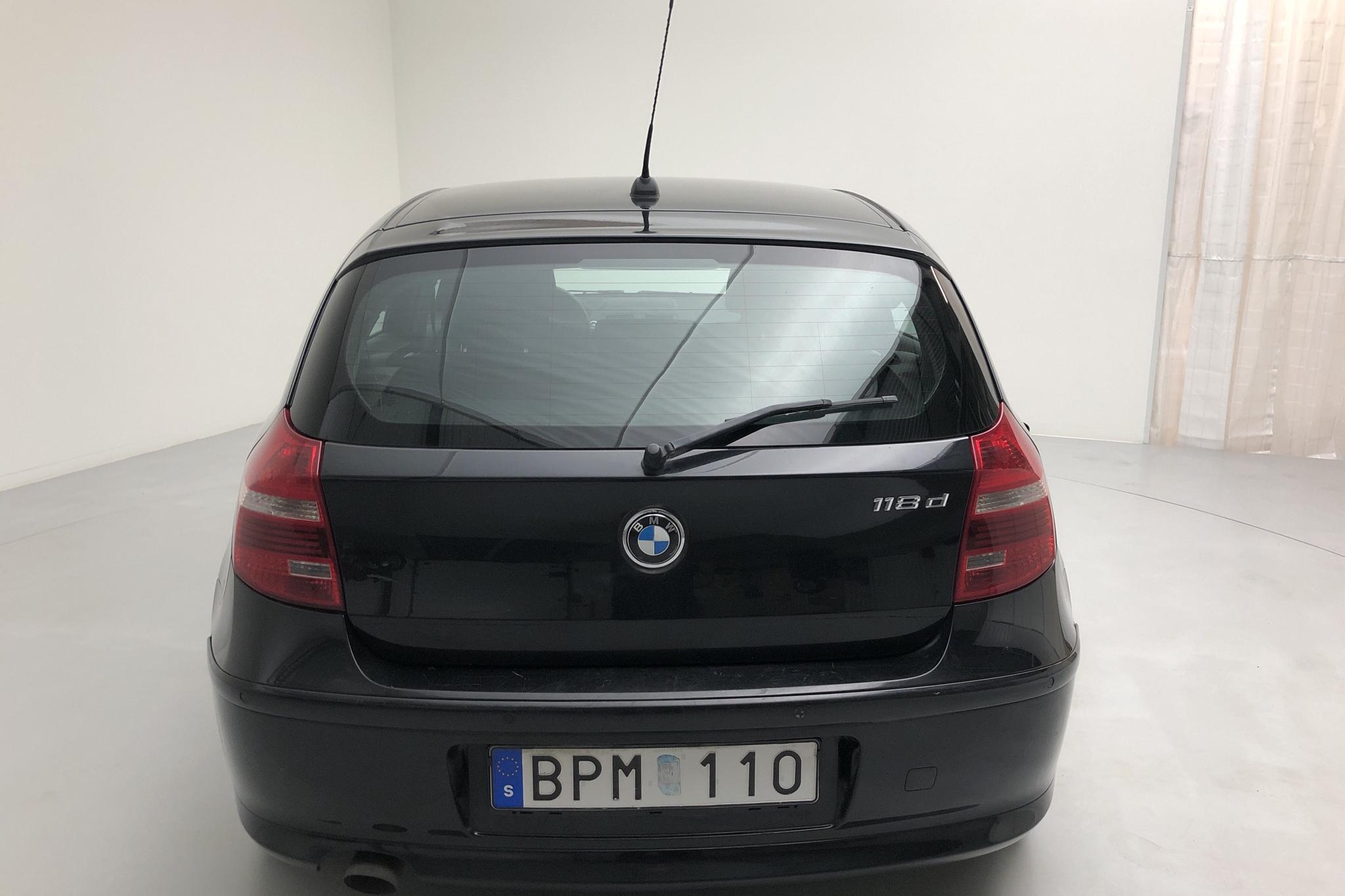 BMW 118d 5dr, E87 (143hk) - 250 100 km - Manual - black - 2008