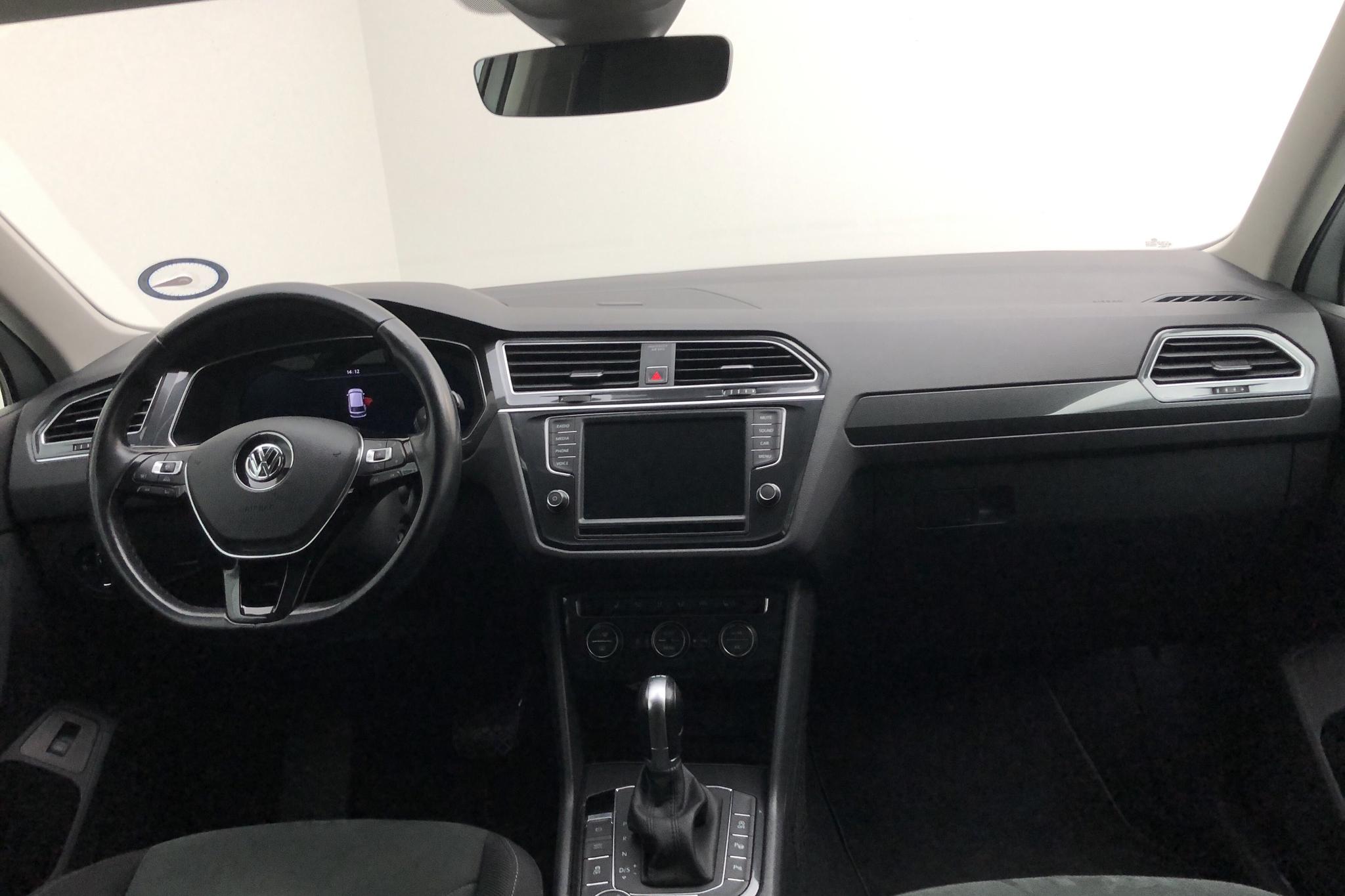 VW Tiguan 2.0 TDI 4MOTION (190hk) - 11 379 mil - Automat - vit - 2017