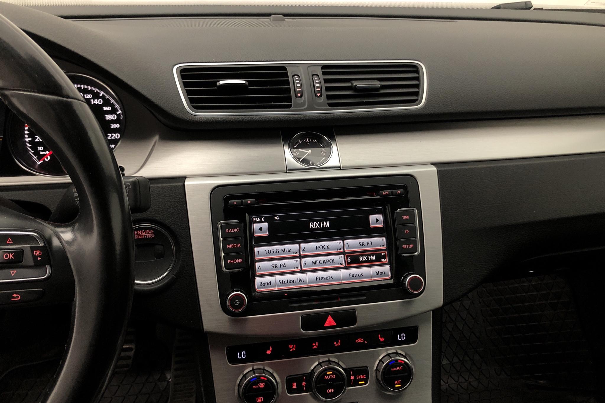 VW Passat Alltrack 2.0 TDI BlueMotion Technology 4Motion (177hk) - 189 910 km - Automatic - silver - 2015