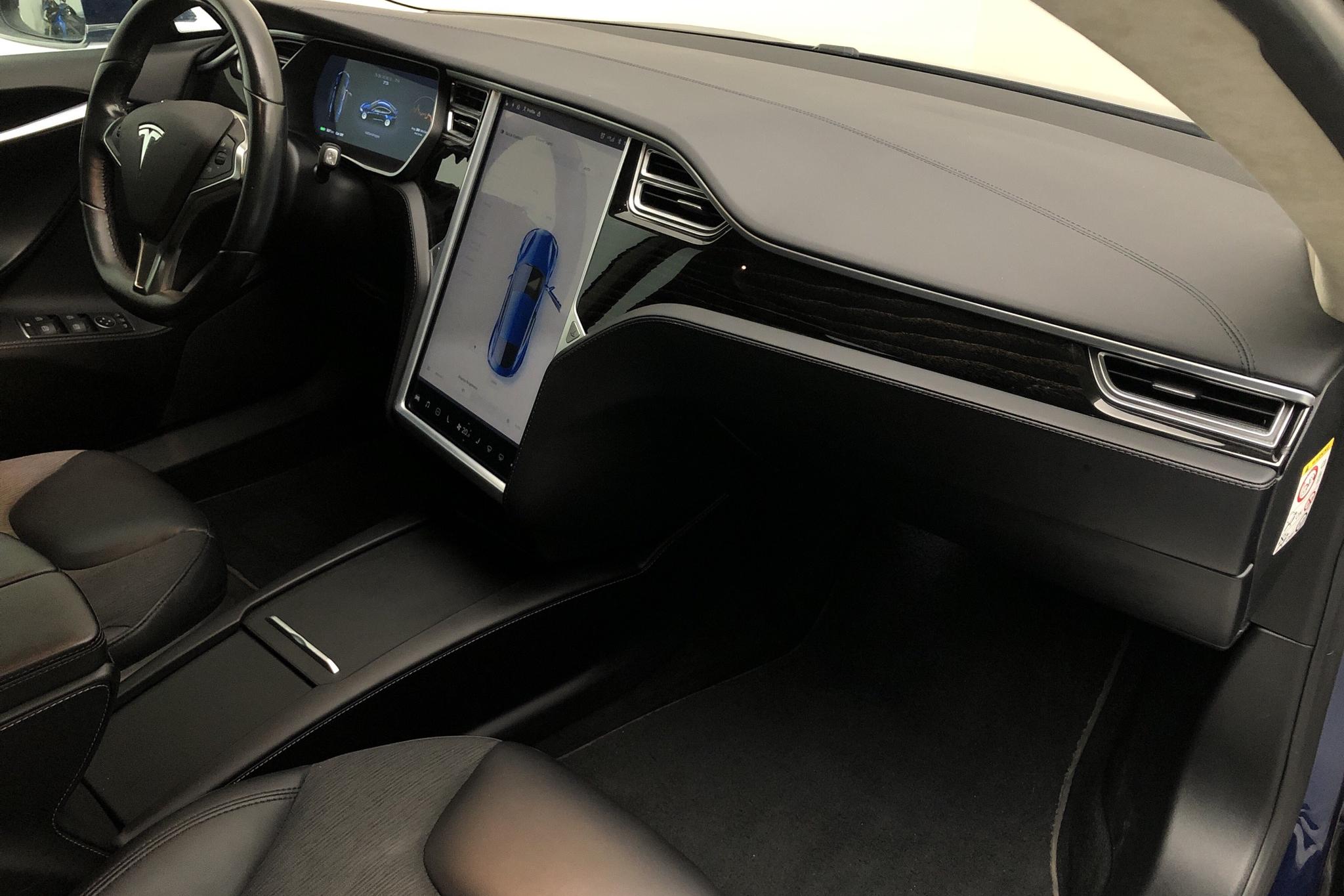 Tesla Model S 75 - 102 920 km - Automatic - Dark Blue - 2016