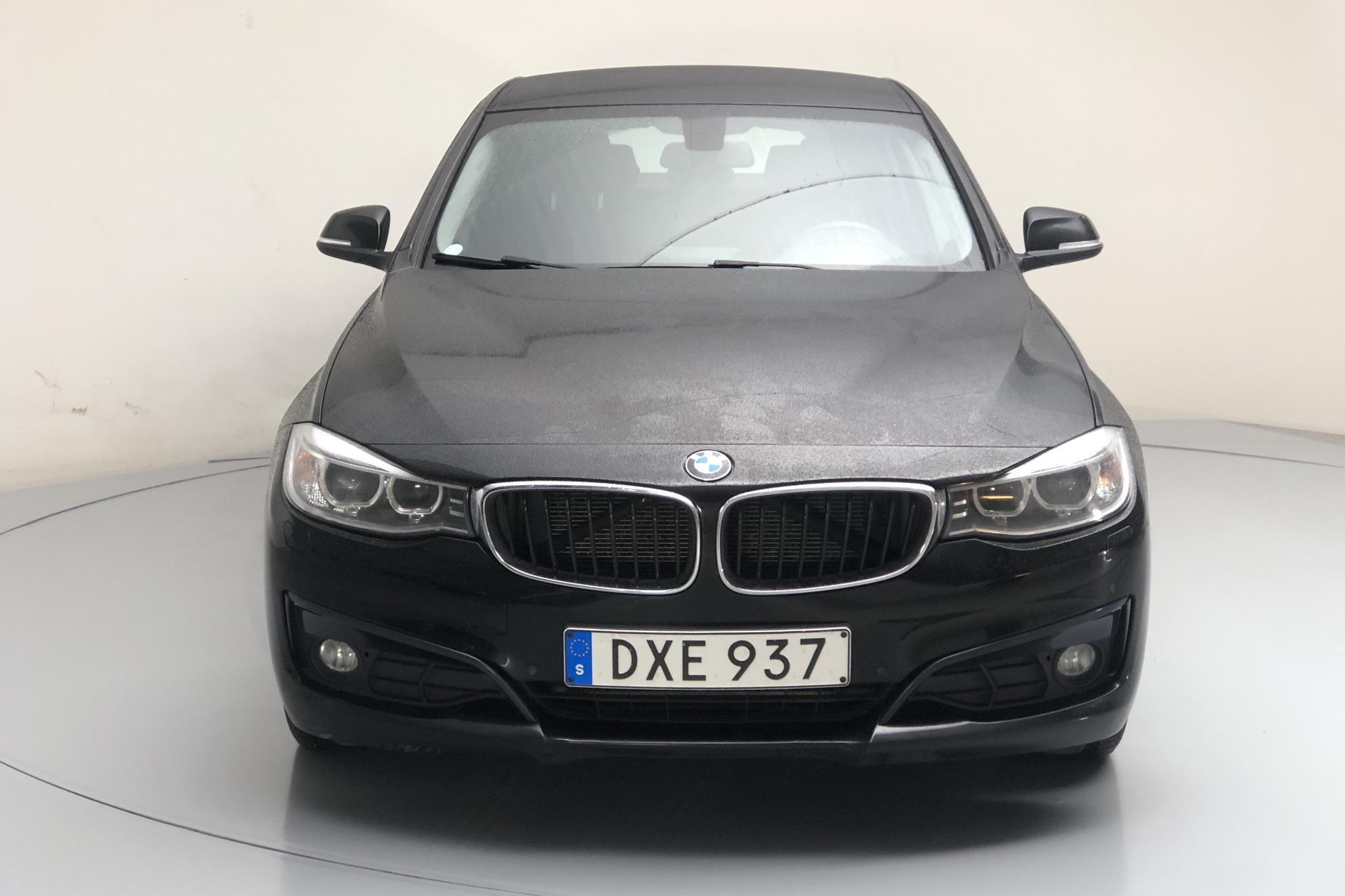 BMW 320d GT xDrive, F34 (184hk) - 246 400 km - Manual - black - 2015