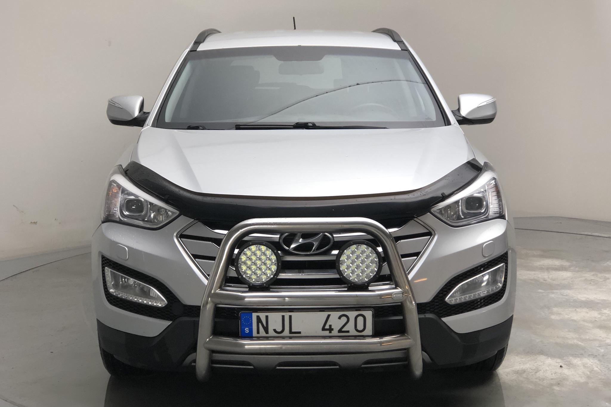 Hyundai Santa Fé 2.2 CRDi-R 4WD (197hk) - 15 765 mil - Automat - silver - 2013
