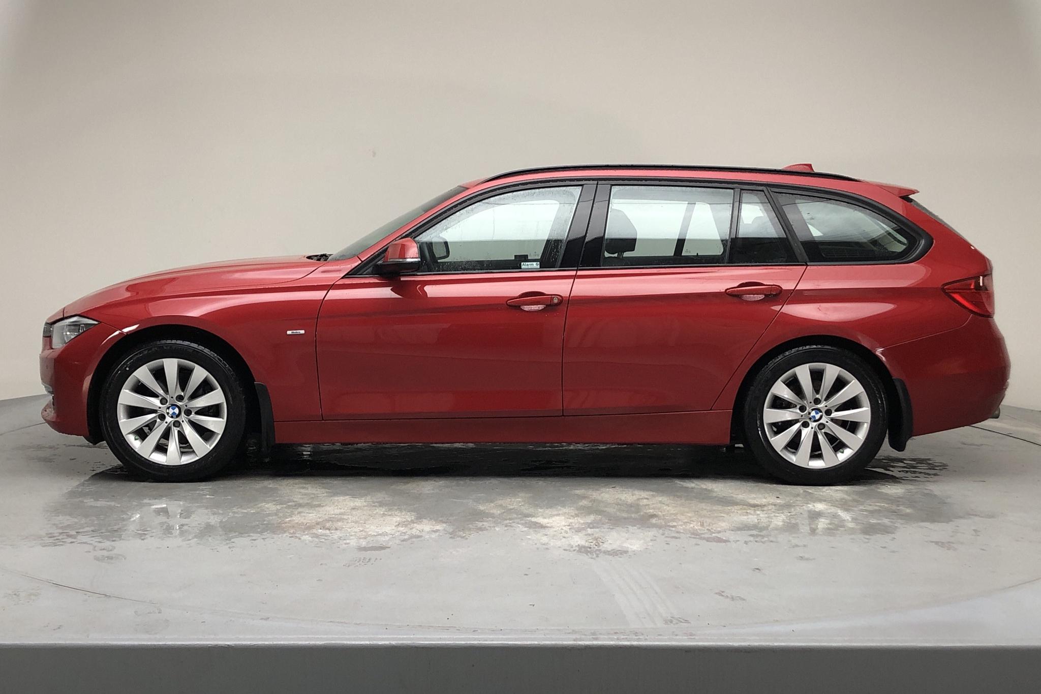 BMW 320d xDrive Touring, F31 (184hk) - 108 410 km - Automatic - red - 2014