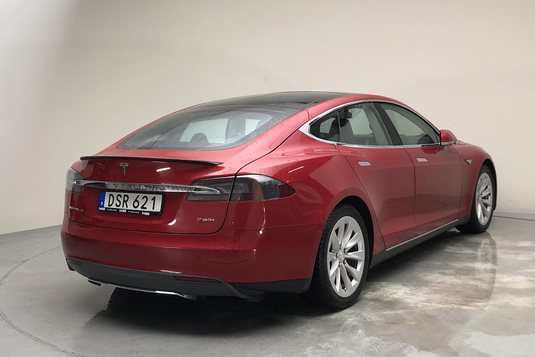 Tesla Model S P85 - 263 450 km - Automatic - red - 2014