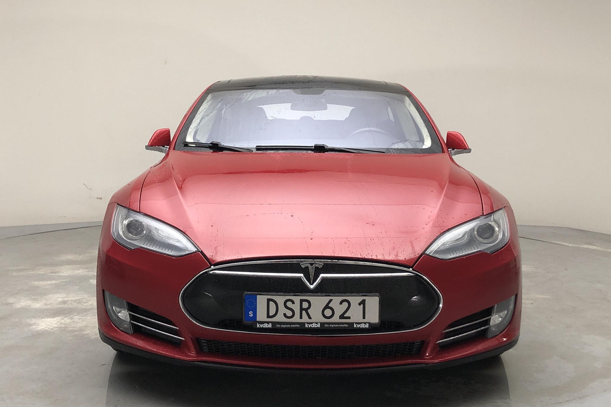 Tesla Model S P85 - 263 450 km - Automatic - red - 2014