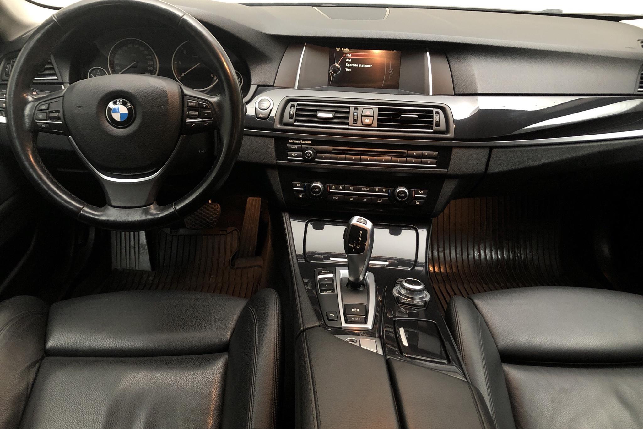 BMW 520d Touring, F11 (190hk) - 152 920 km - Automatic - black - 2017