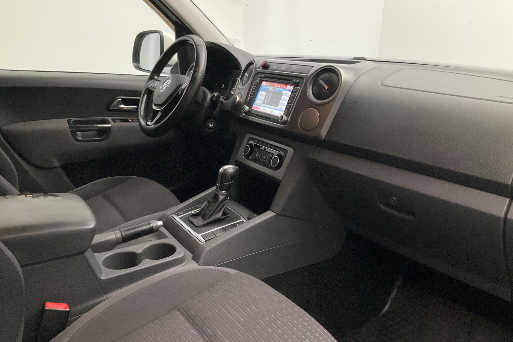 VW Amarok 2.0 TDI 4motion (180hk) - 181 620 km - Automatic - white - 2016