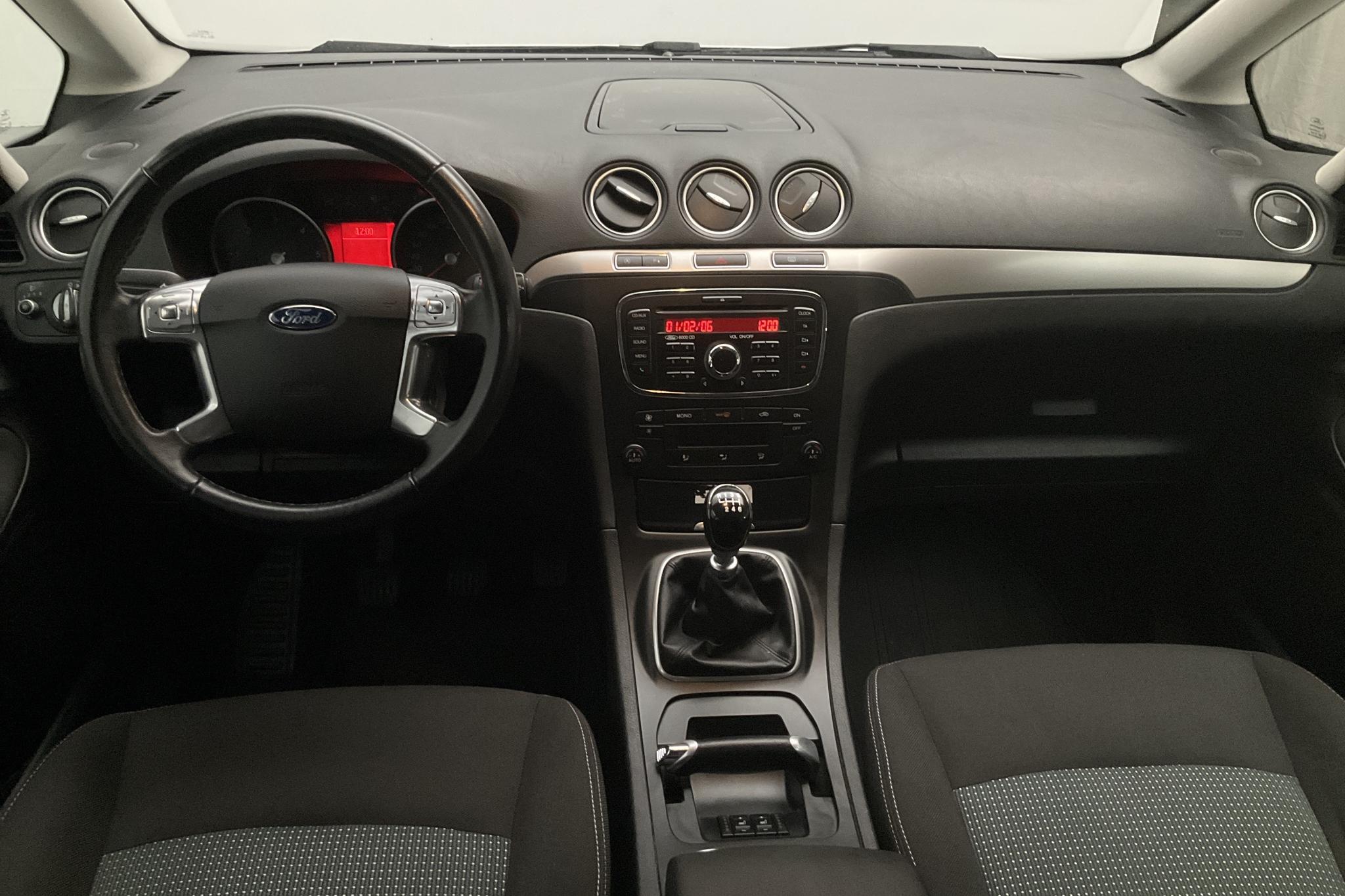 Ford Galaxy 1.6 Duratorq TDCi (115hk) - 9 006 mil - Manuell - grå - 2013