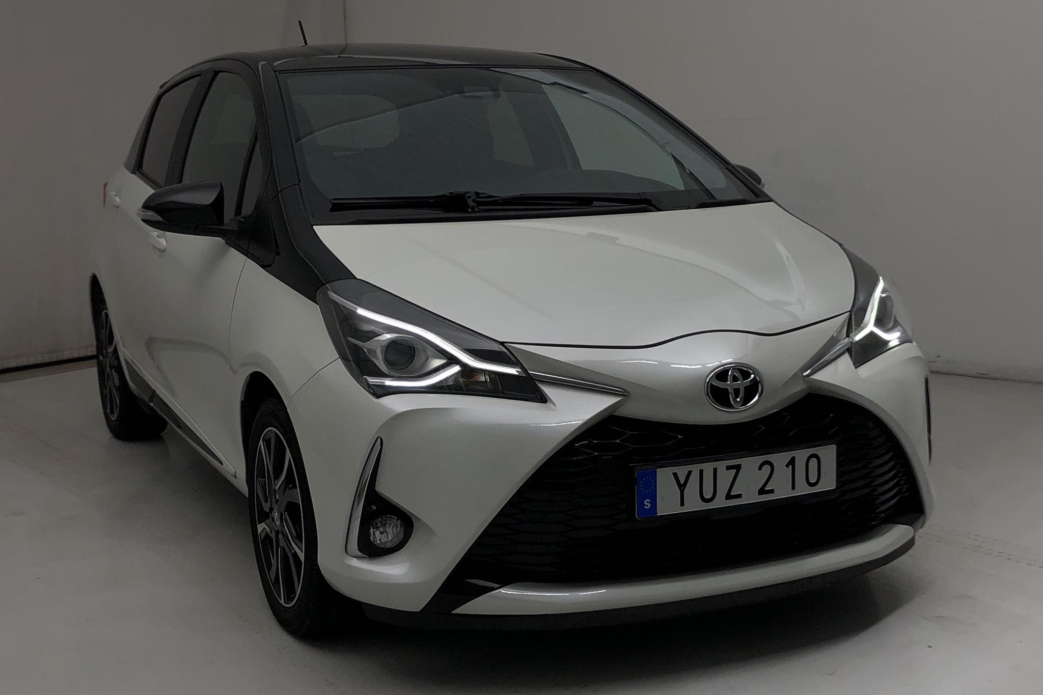 Toyota Yaris 1.5 5dr (111hk) - 8 000 km - Automatic - white - 2018