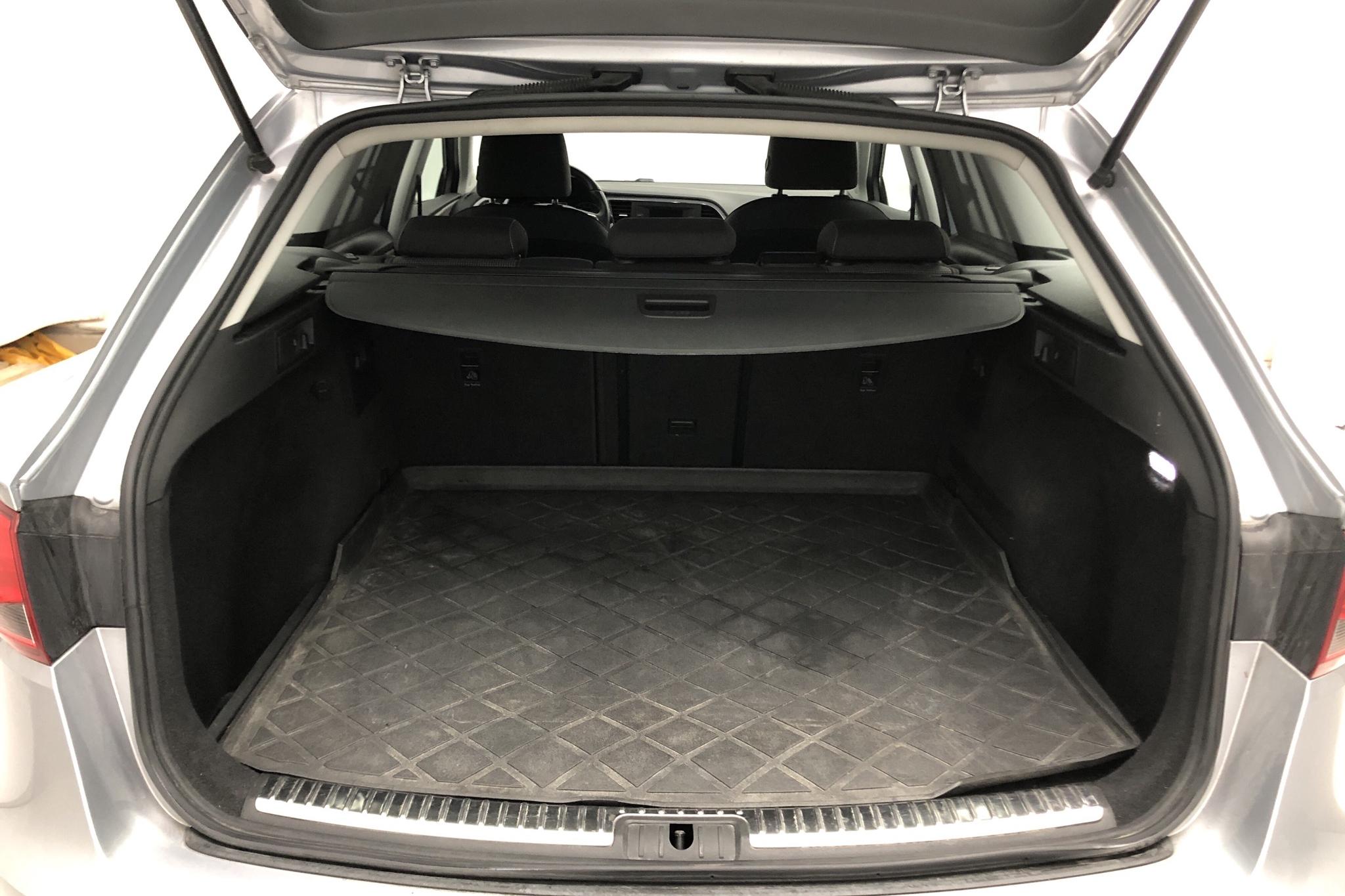 Seat Leon 1.4 TSI ST (125hk) - 63 020 km - Manual - silver - 2018