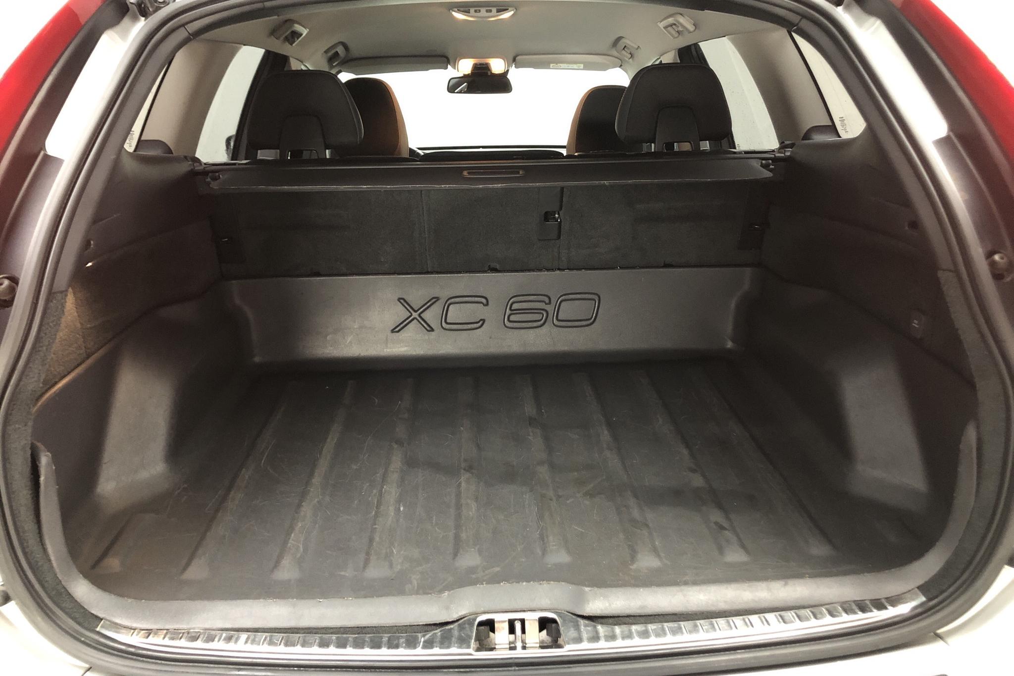 Volvo XC60 D4 2WD (181hk) - 184 230 km - Automatic - silver - 2015