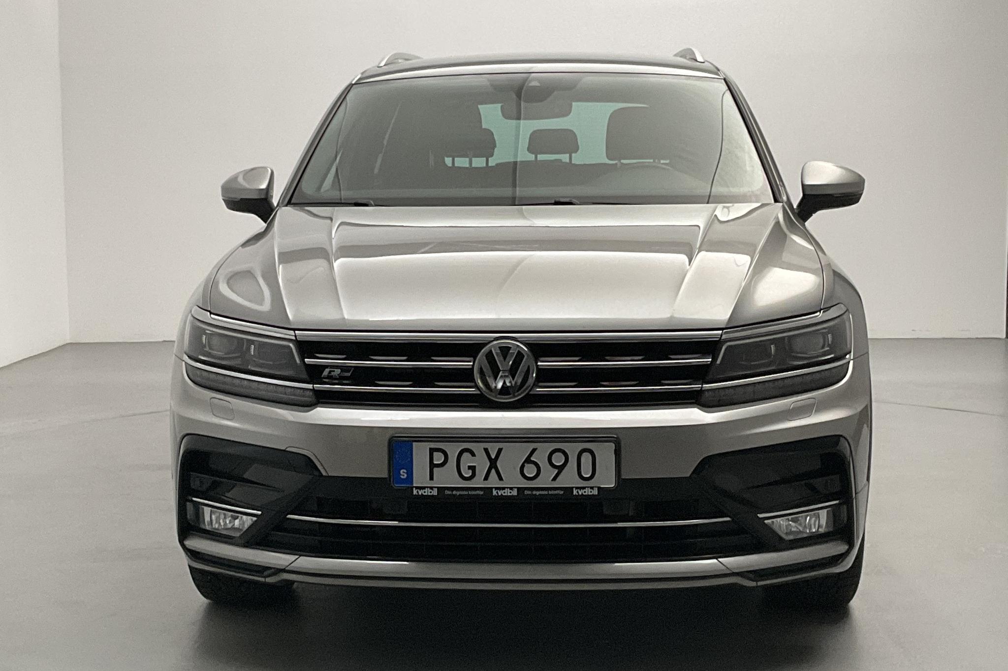 VW Tiguan 2.0 TDI 4MOTION (240hk) - 69 800 km - Automatic - silver - 2017