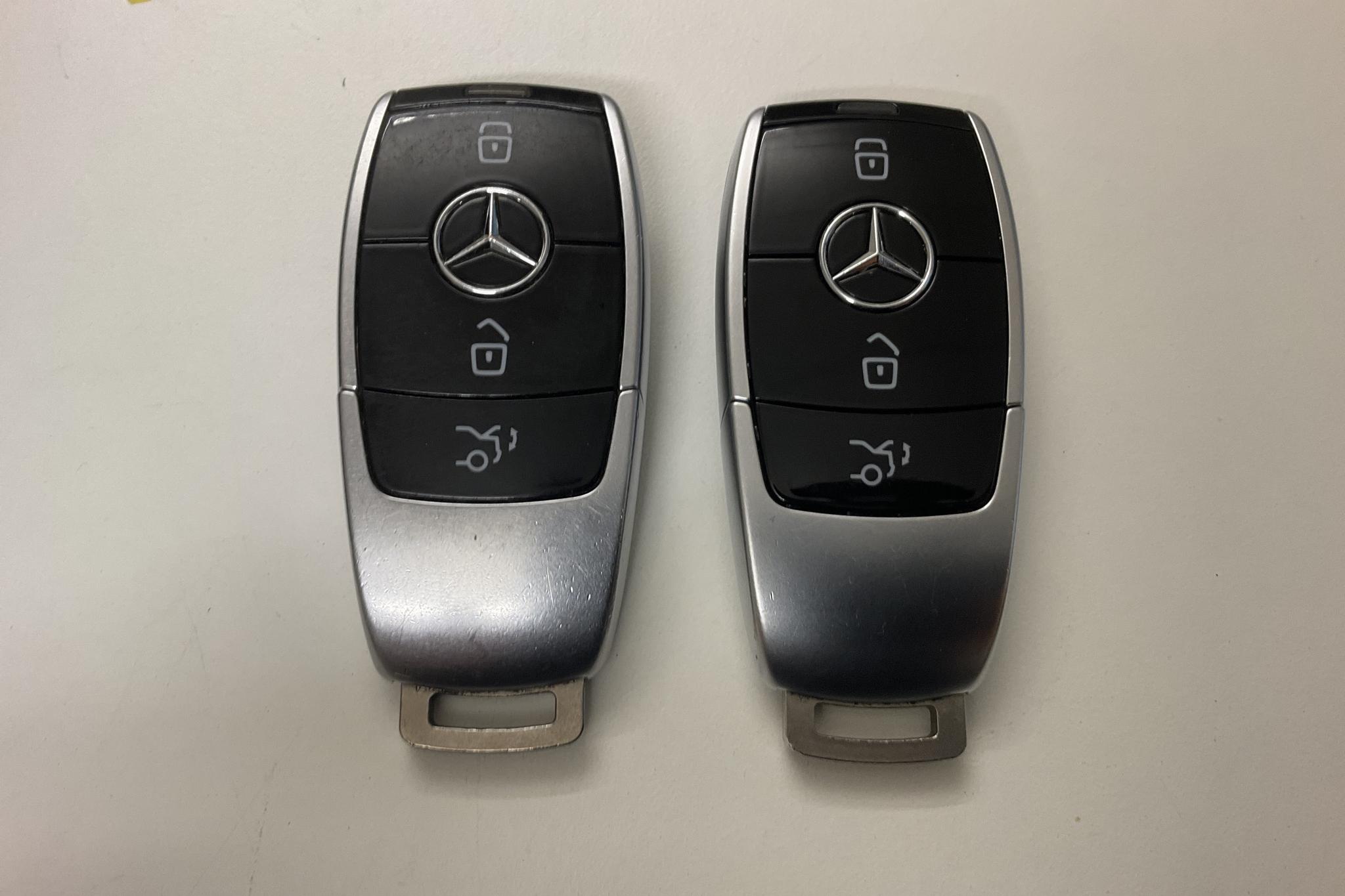 Mercedes E 220 d Sedan W213 (194hk) - 50 000 km - Automatic - black - 2018