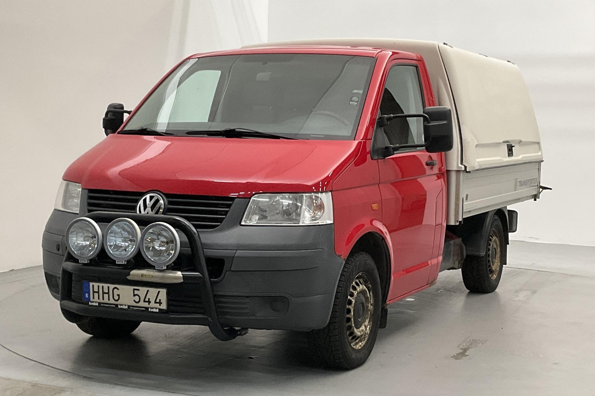 VW Transporter T5 2.5 TDI Pickup (130hk) - 224 250 km - Manual - red - 2007