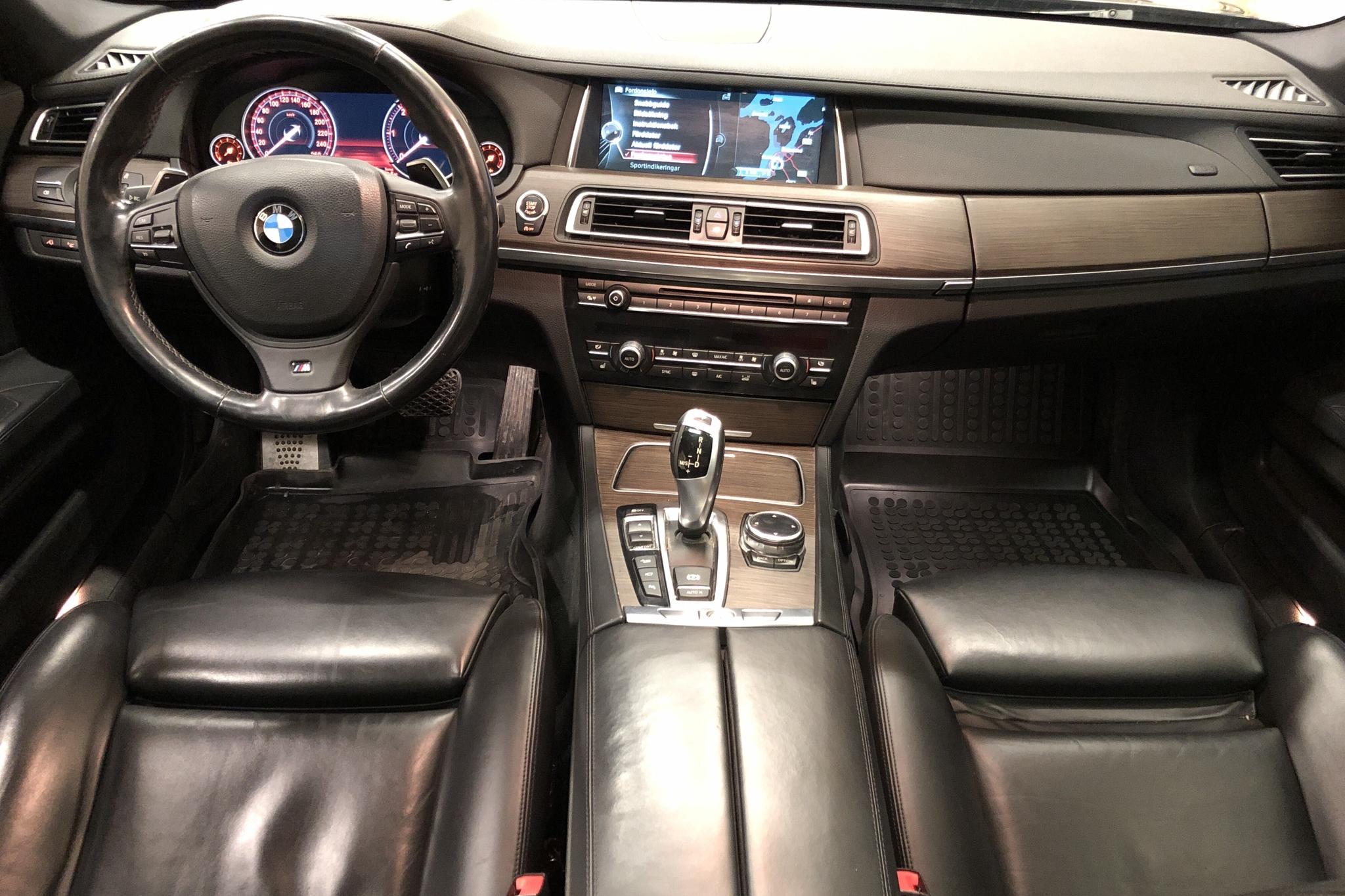 BMW 730d xDrive Sedan, F01 (258hk) - 182 460 km - Automatic - gray - 2014