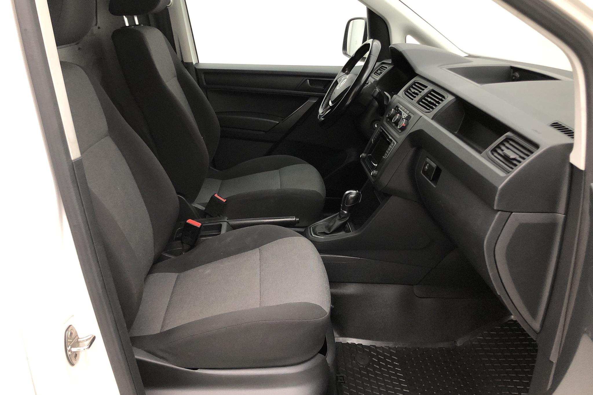 VW Caddy 2.0 TDI Skåp (102hk) - 66 370 km - Automatic - white - 2017