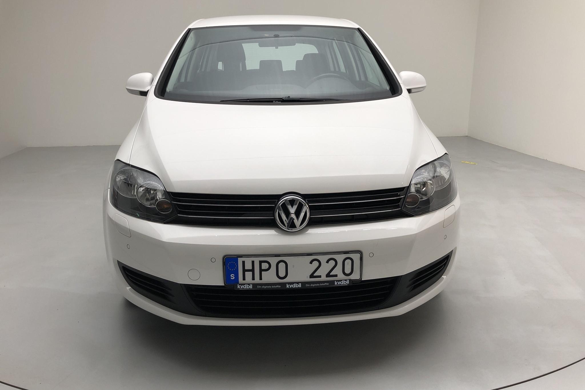 VW Golf VI 1.6 TDI BlueMotion Technology Plus (105hk) - 81 060 km - Automatic - white - 2012