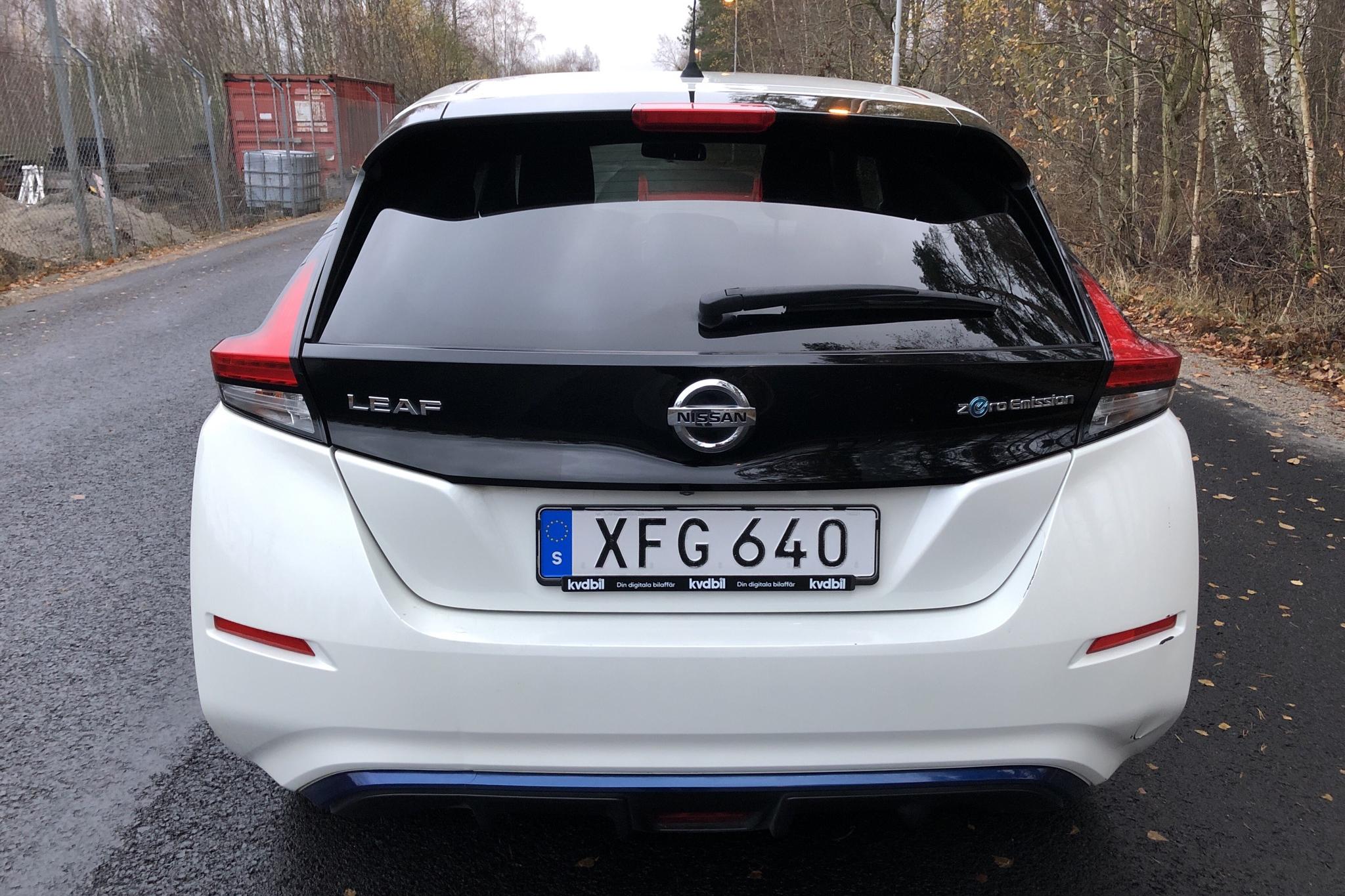 Nissan LEAF 5dr 39 kWh (150hk) - 61 730 km - Automatic - white - 2018