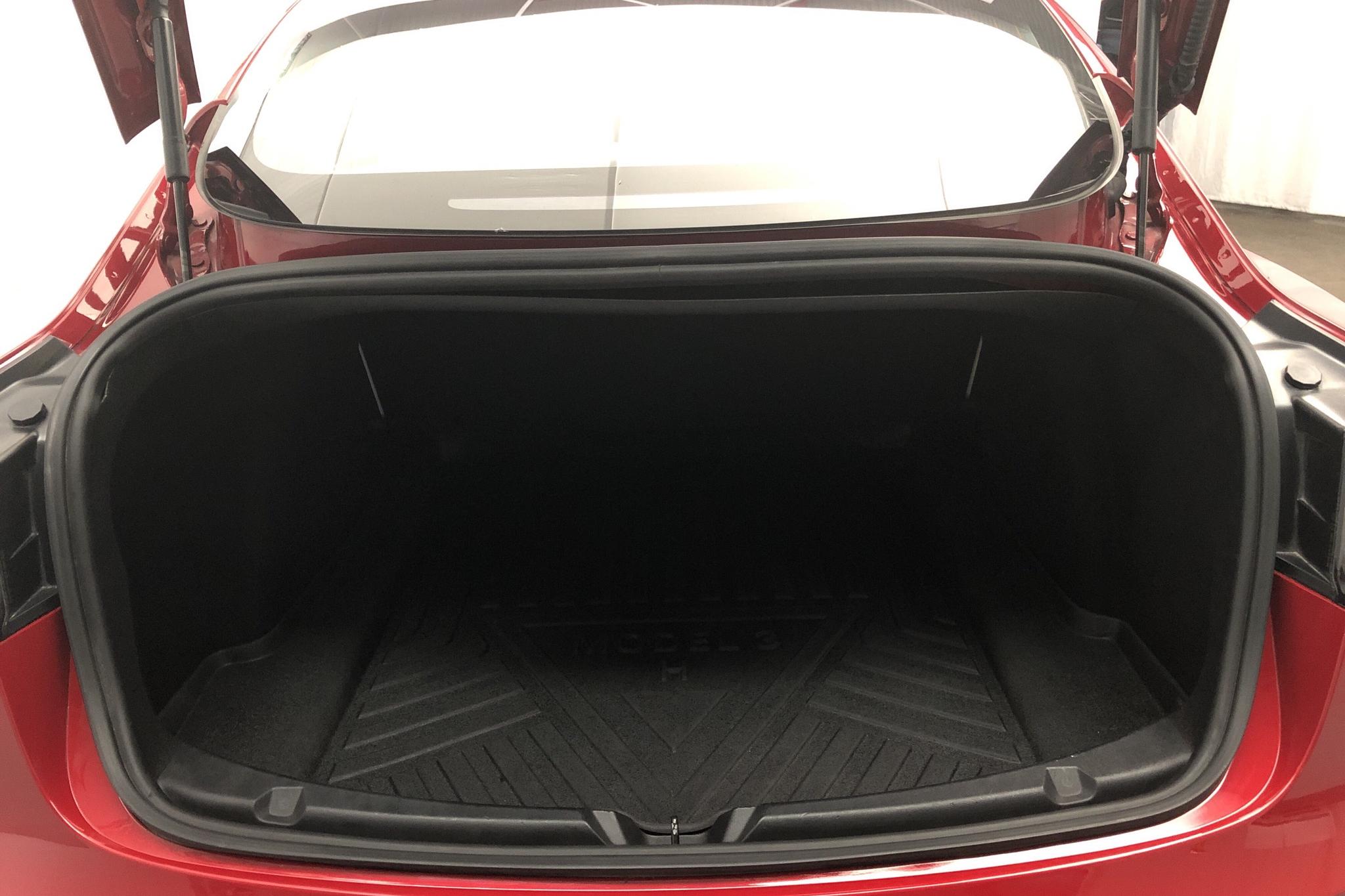 Tesla Model 3 Performance AWD - 100 240 km - Automatic - red - 2019
