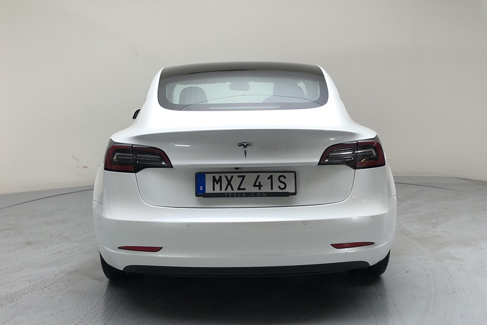Tesla Model 3 Standard Range RWD - 65 130 km - Automatic - white - 2020