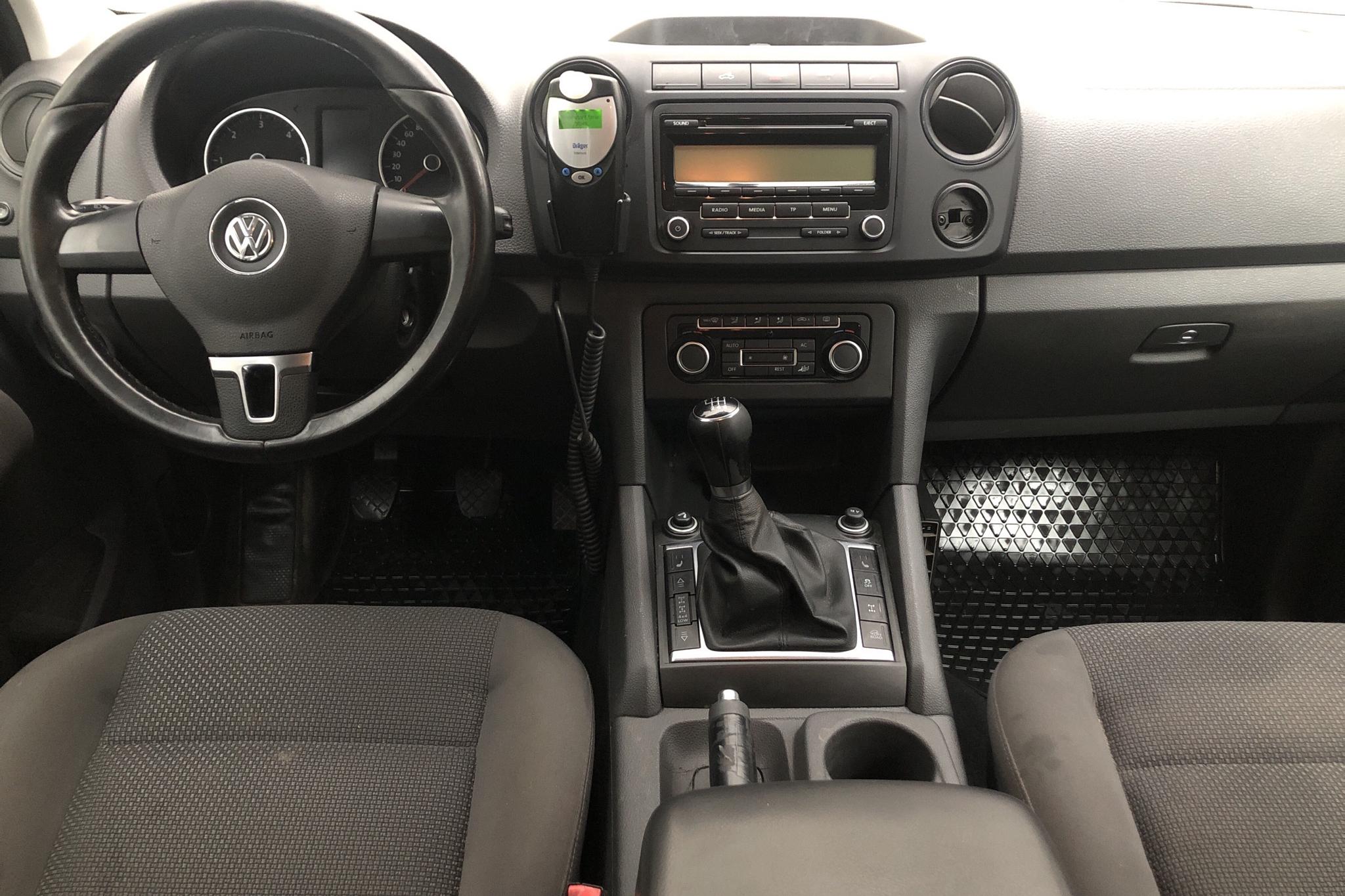 VW Amarok 2.0 TDI 4motion (163hk) - 79 710 km - Manual - white - 2012