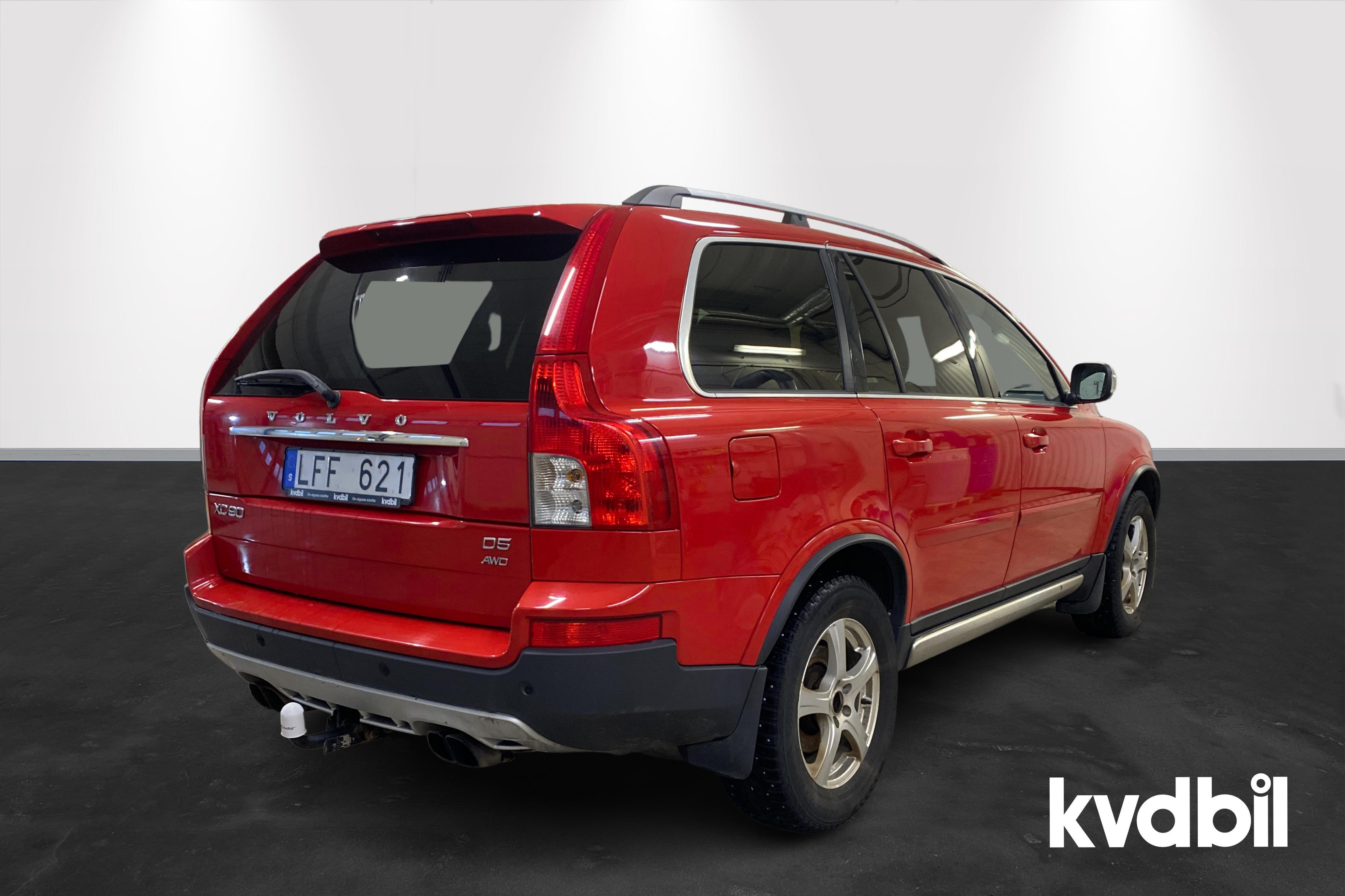 Volvo XC90 D5 AWD (200hk) - 211 360 km - Automatic - red - 2011