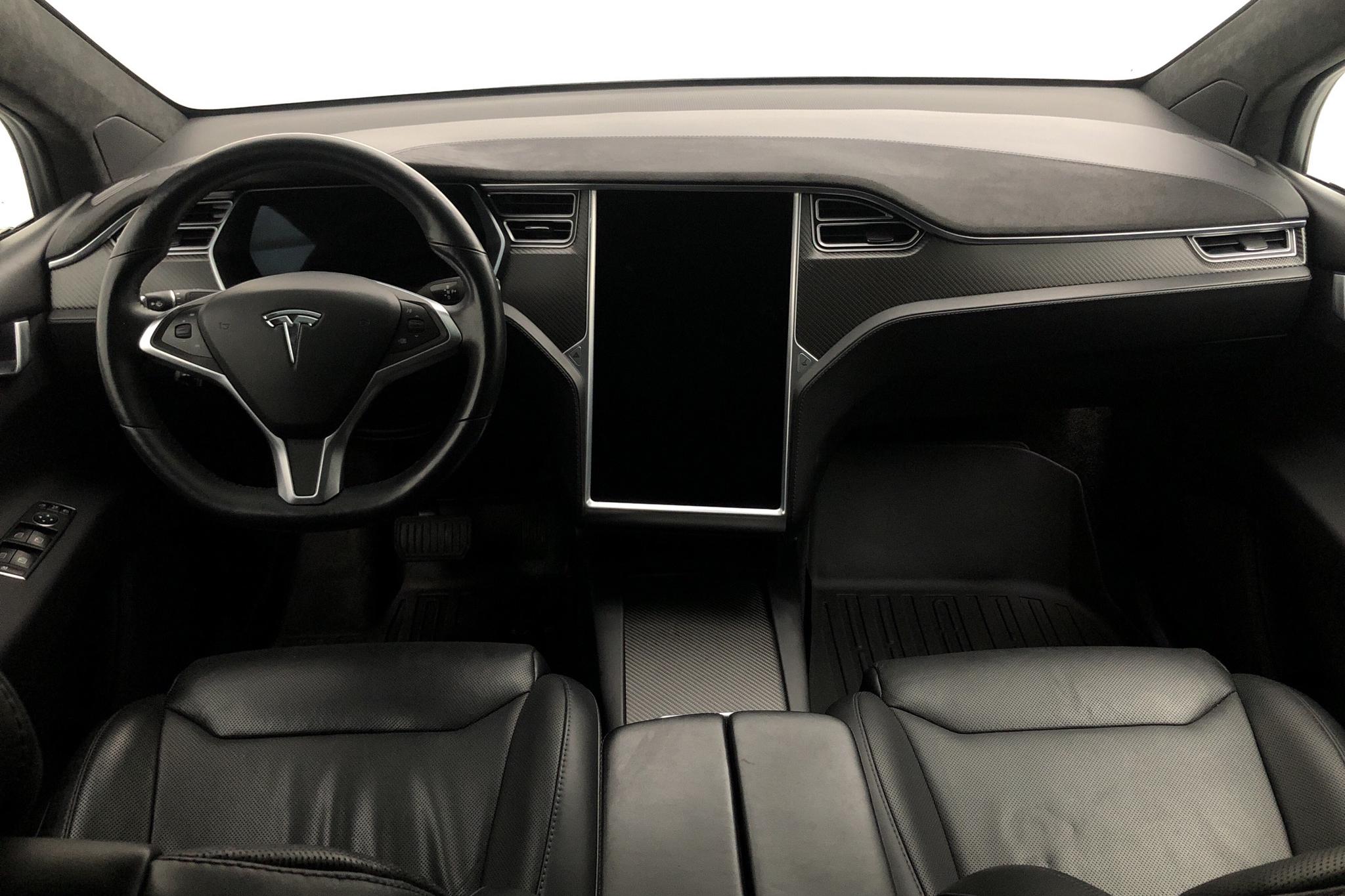 Tesla Model X 90D - 7 218 mil - Automat - vit - 2017