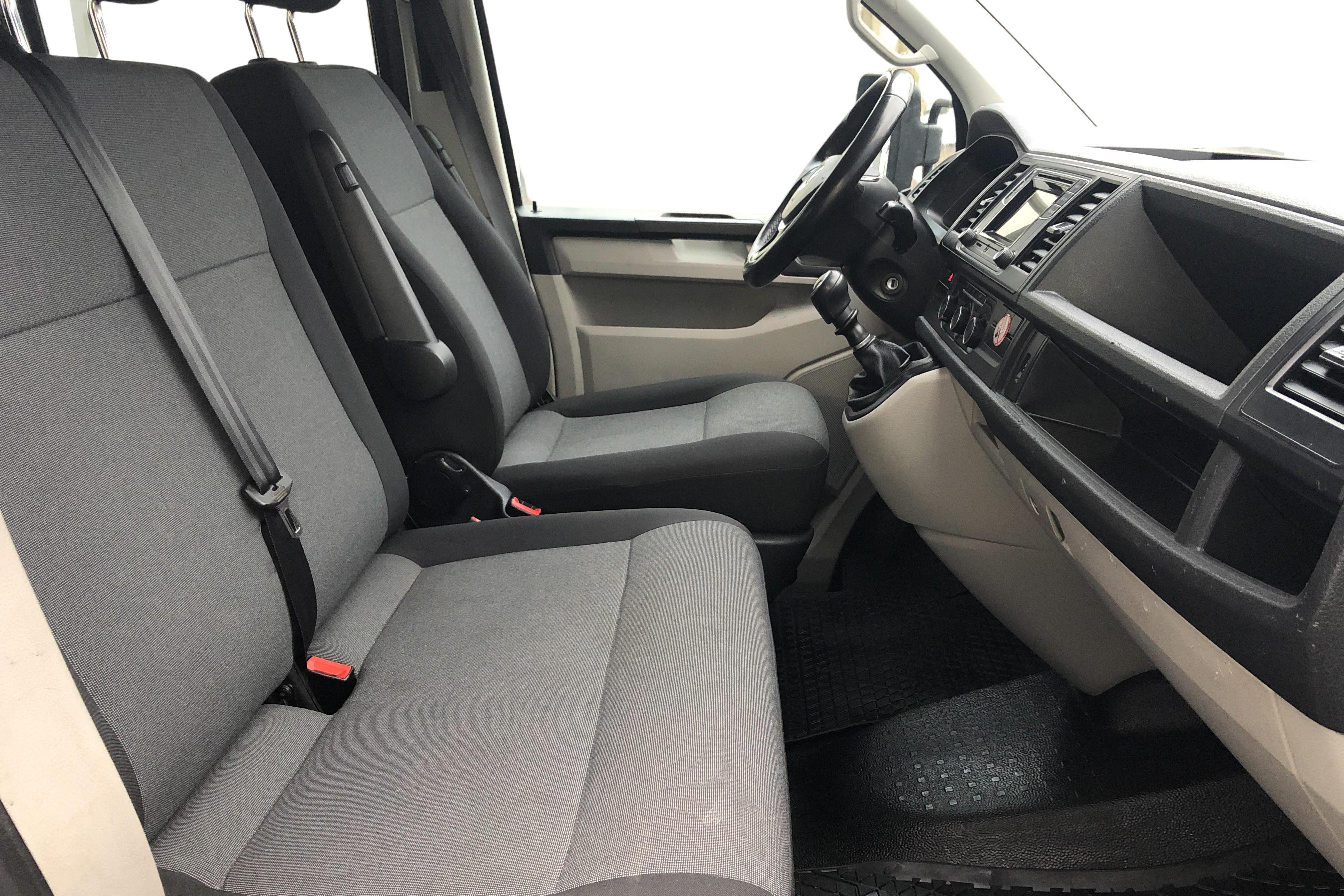 VW Transporter T6 2.0 TDI BMT (102hk) - 106 610 km - Manual - gray - 2018