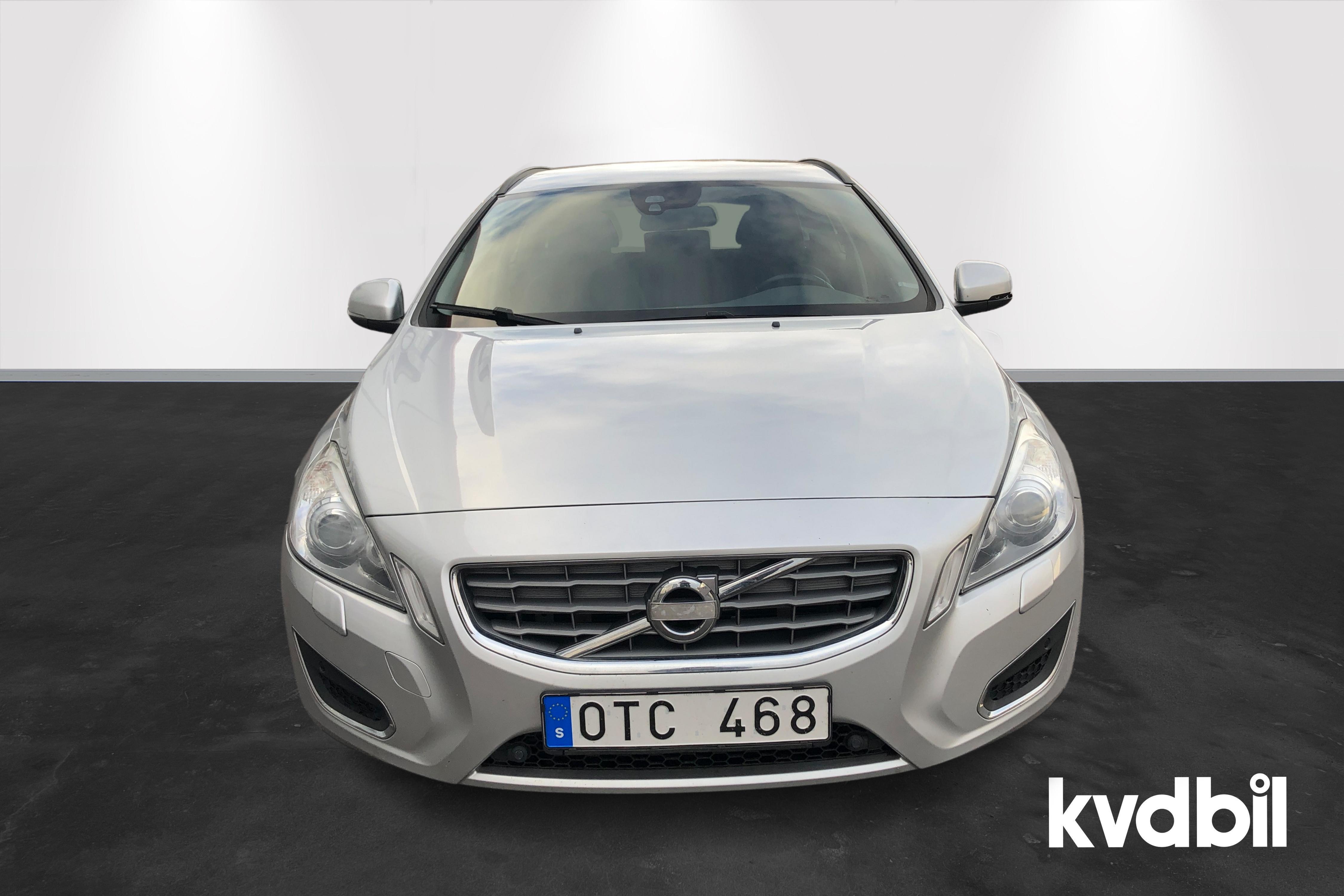 Volvo V60 D2 (115hk) - 107 210 km - Automatic - Light Grey - 2013