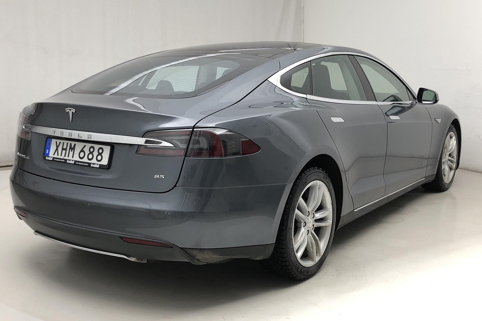 Tesla Model S 85 (380hk) - 14 870 mil - Automat - grå - 2014