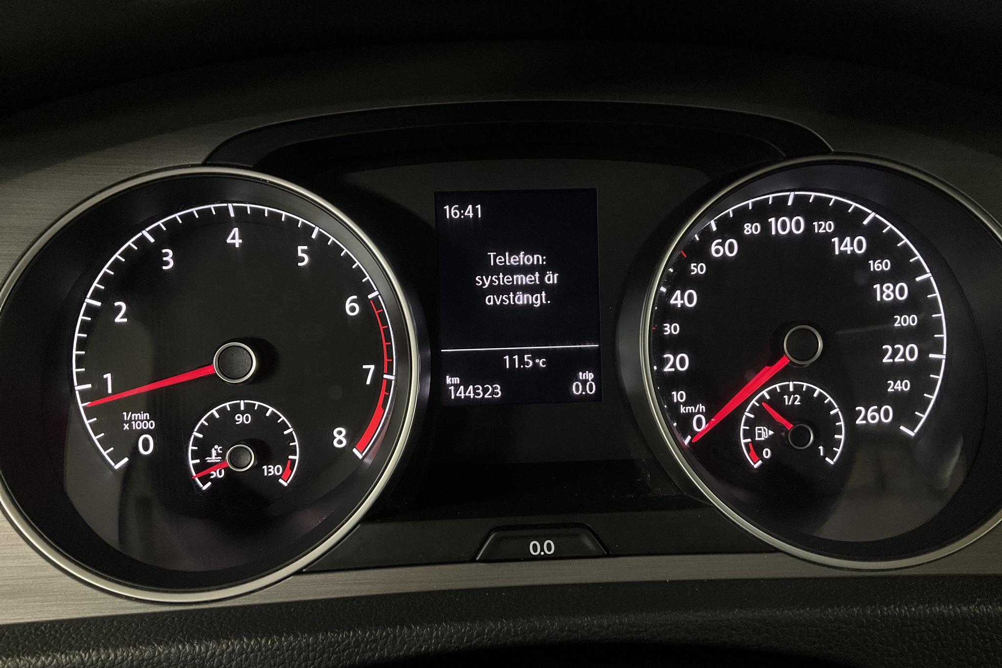 VW Golf VII 1.2 TSI 5dr (105hk) - 144 330 km - Manual - black - 2015