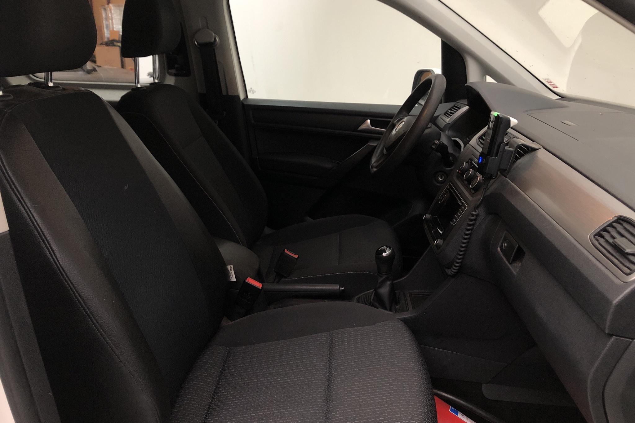 VW Caddy MPV Maxi 2.0 TDI (102hk) - 216 760 km - Manual - white - 2017