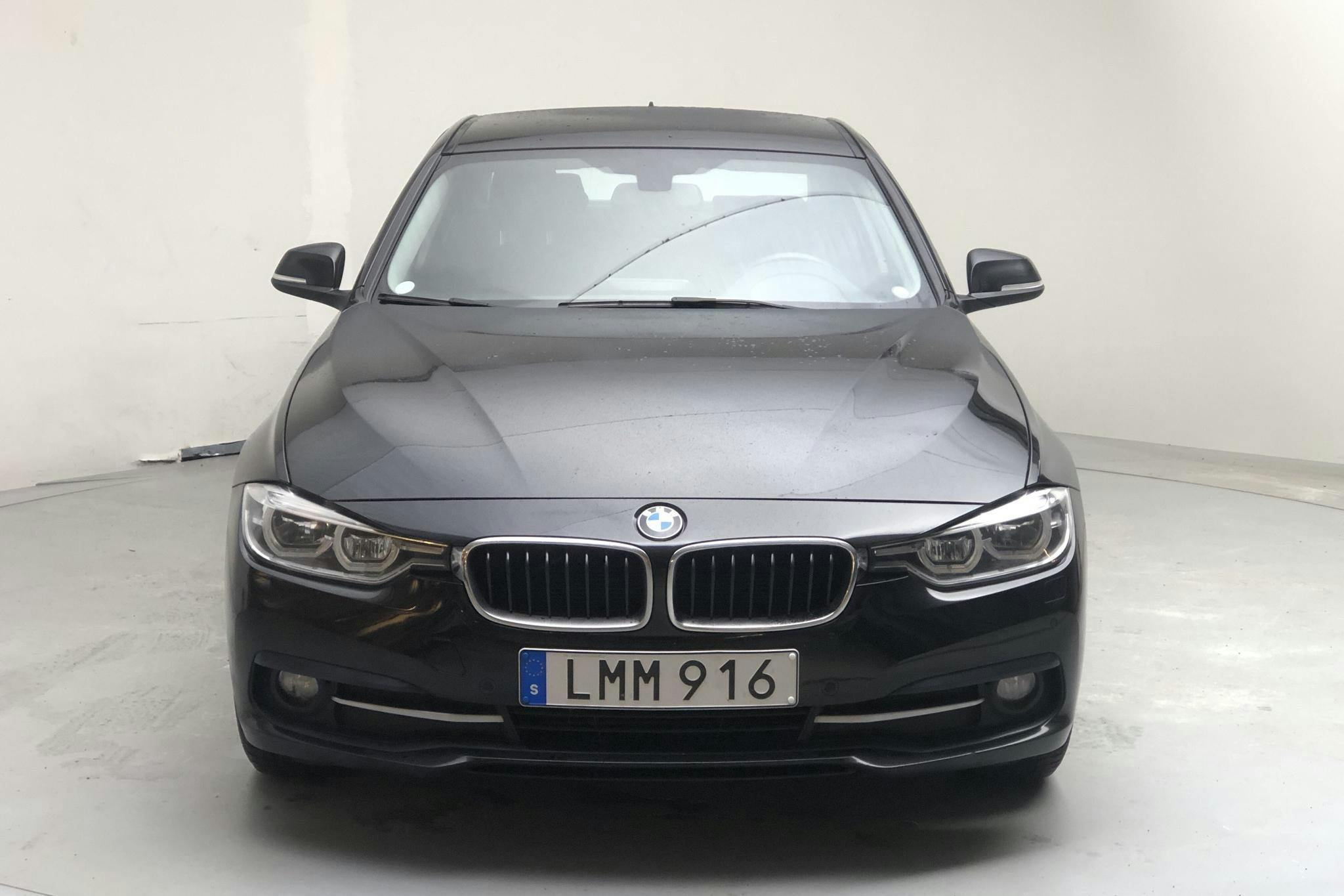 BMW 320d xDrive Sedan, F30 (190hk) - 203 210 km - Automatic - black - 2017