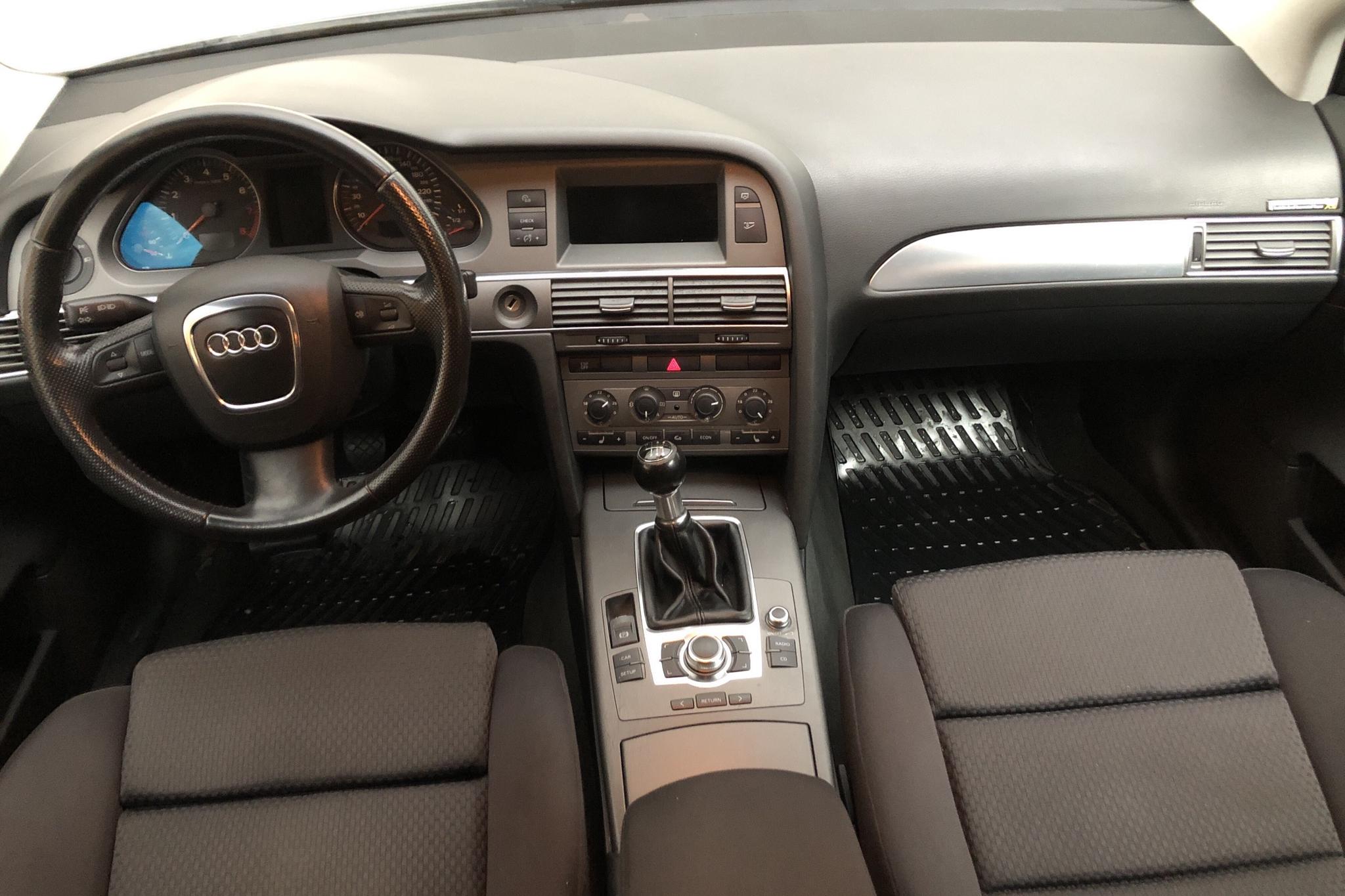 Audi A6 3.2 FSI Avant (255hk) - 182 070 km - Manual - gray - 2006