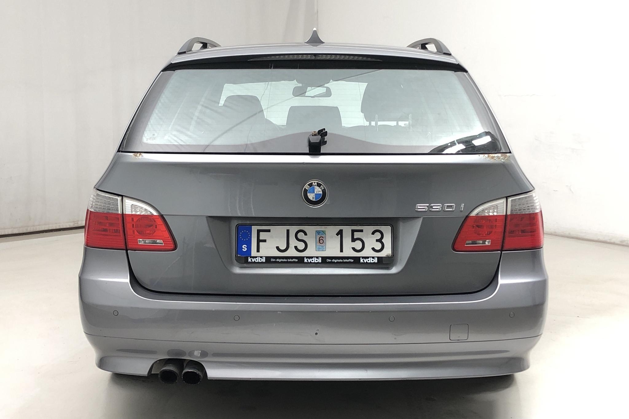 BMW 530i Touring, E61 (272hk) - 19 923 mil - Automat - grå - 2007
