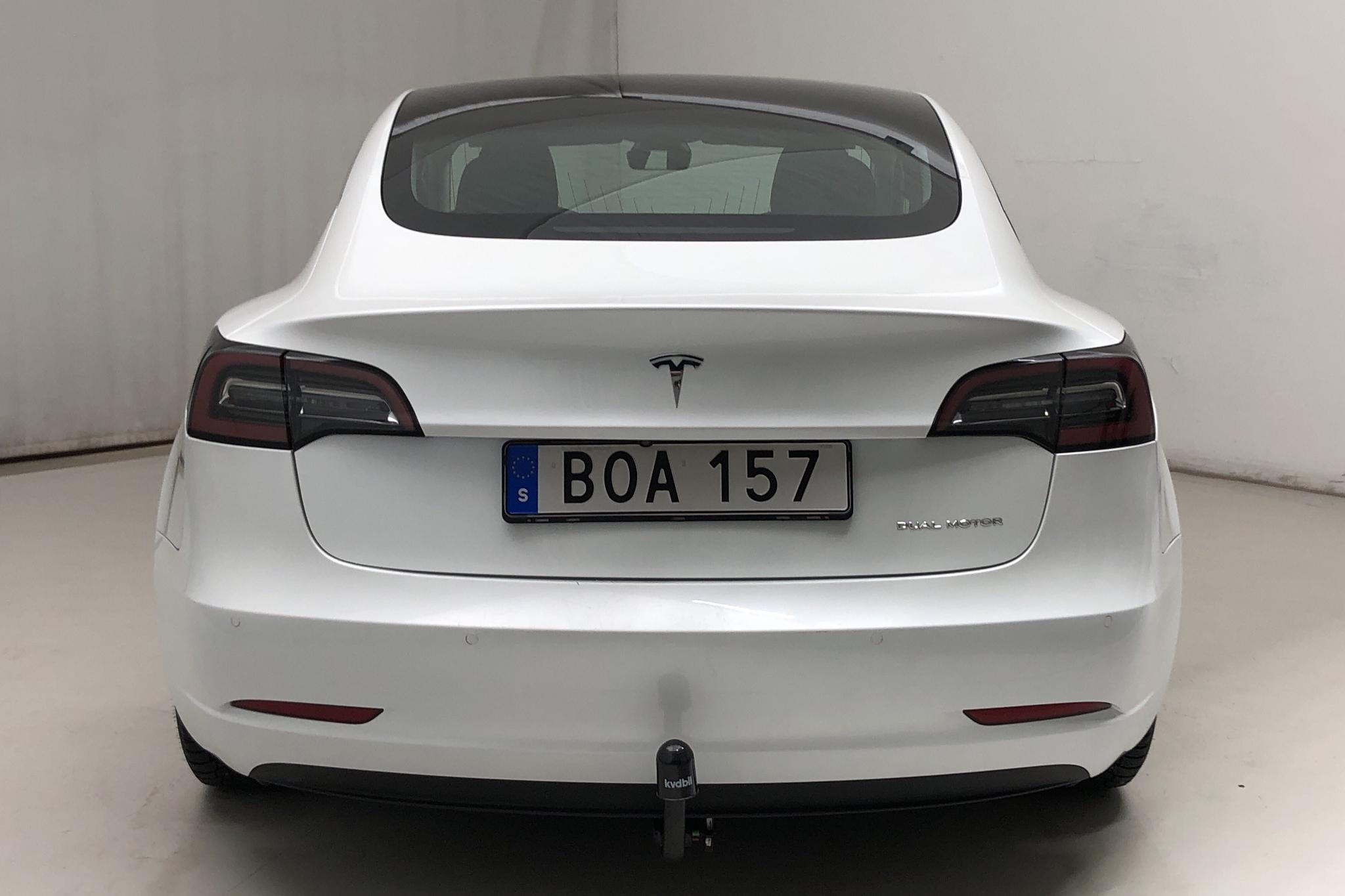 Tesla Model 3 Long Range Dual Motor AWD - 5 346 mil - Automat - vit - 2020
