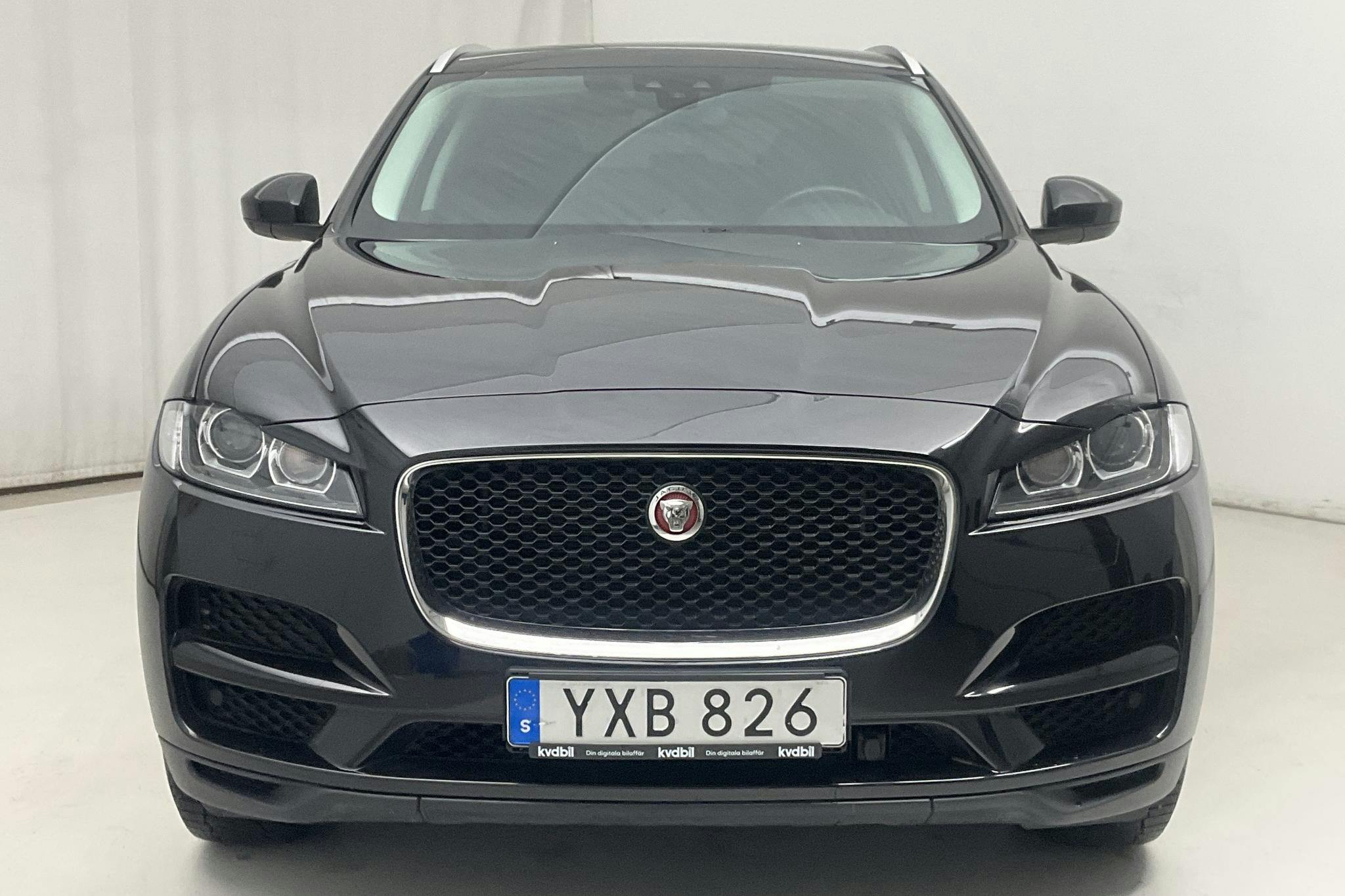 Jaguar F-Pace 20d RWD (180hk) - 6 735 mil - Automat - svart - 2018
