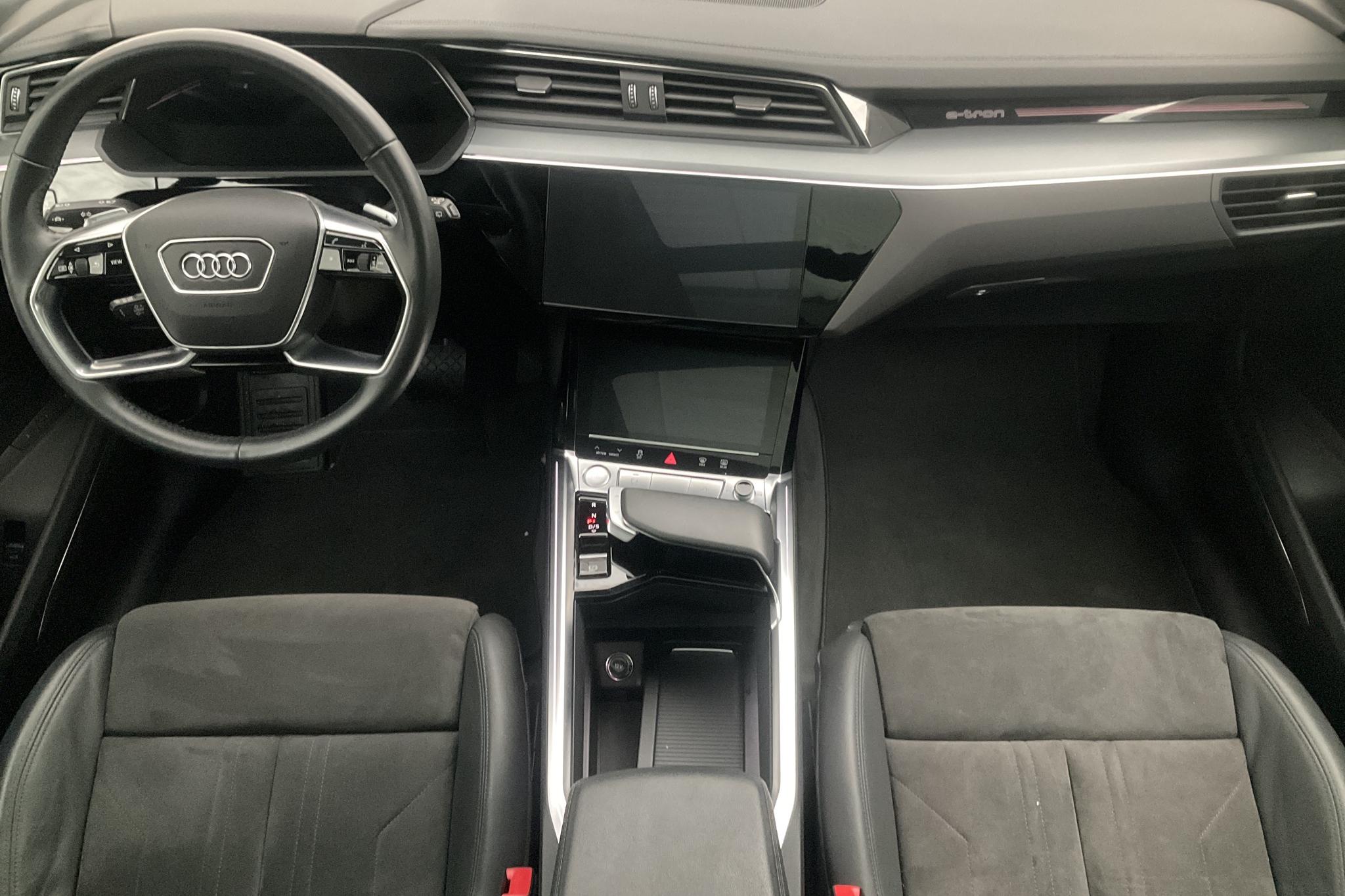 Audi e-tron 50 quattro 71 kWh (288hk) - 4 740 mil - Automat - svart - 2020