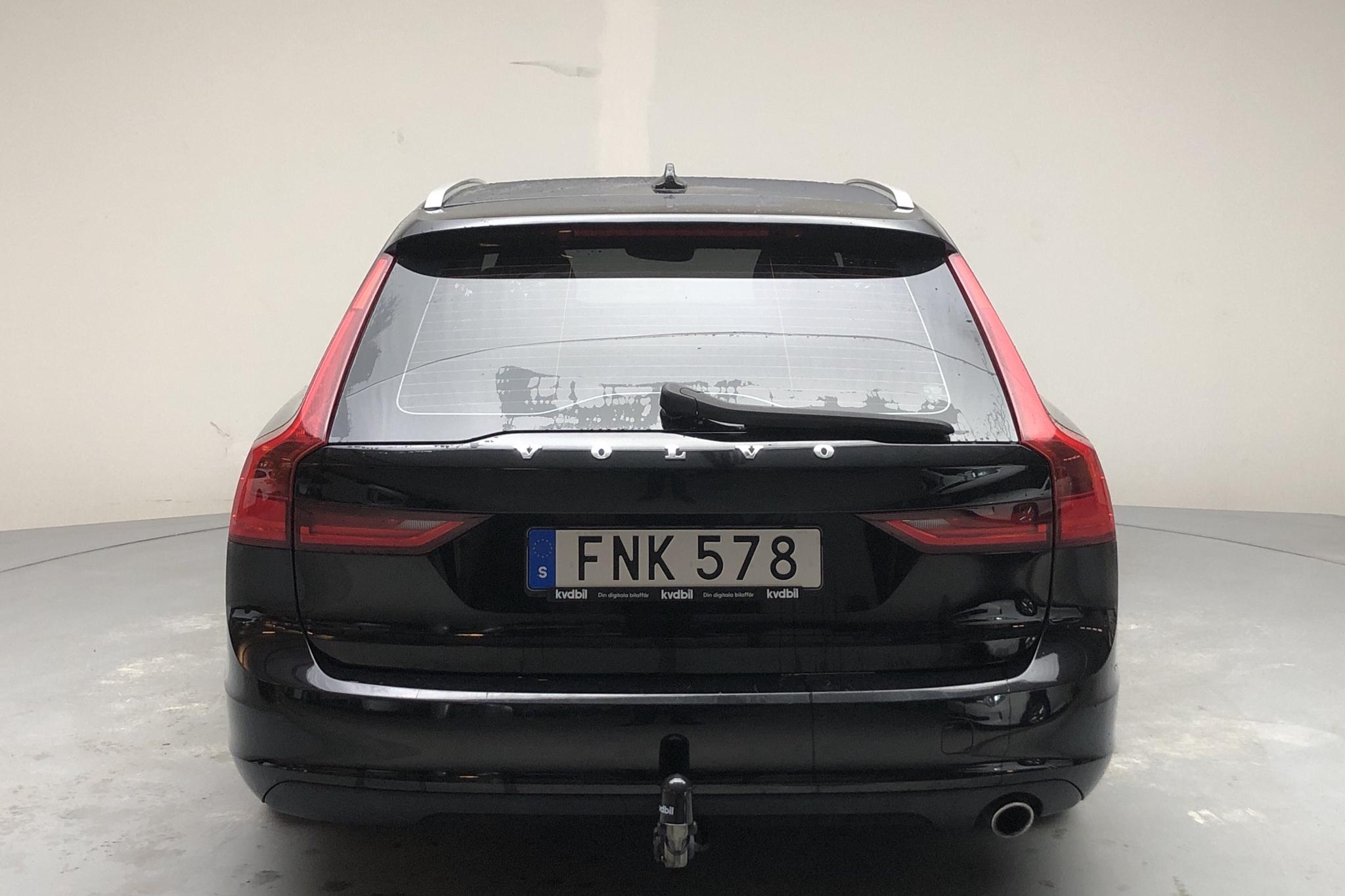 Volvo V90 D3 (150hk) - 107 180 km - Manual - black - 2018