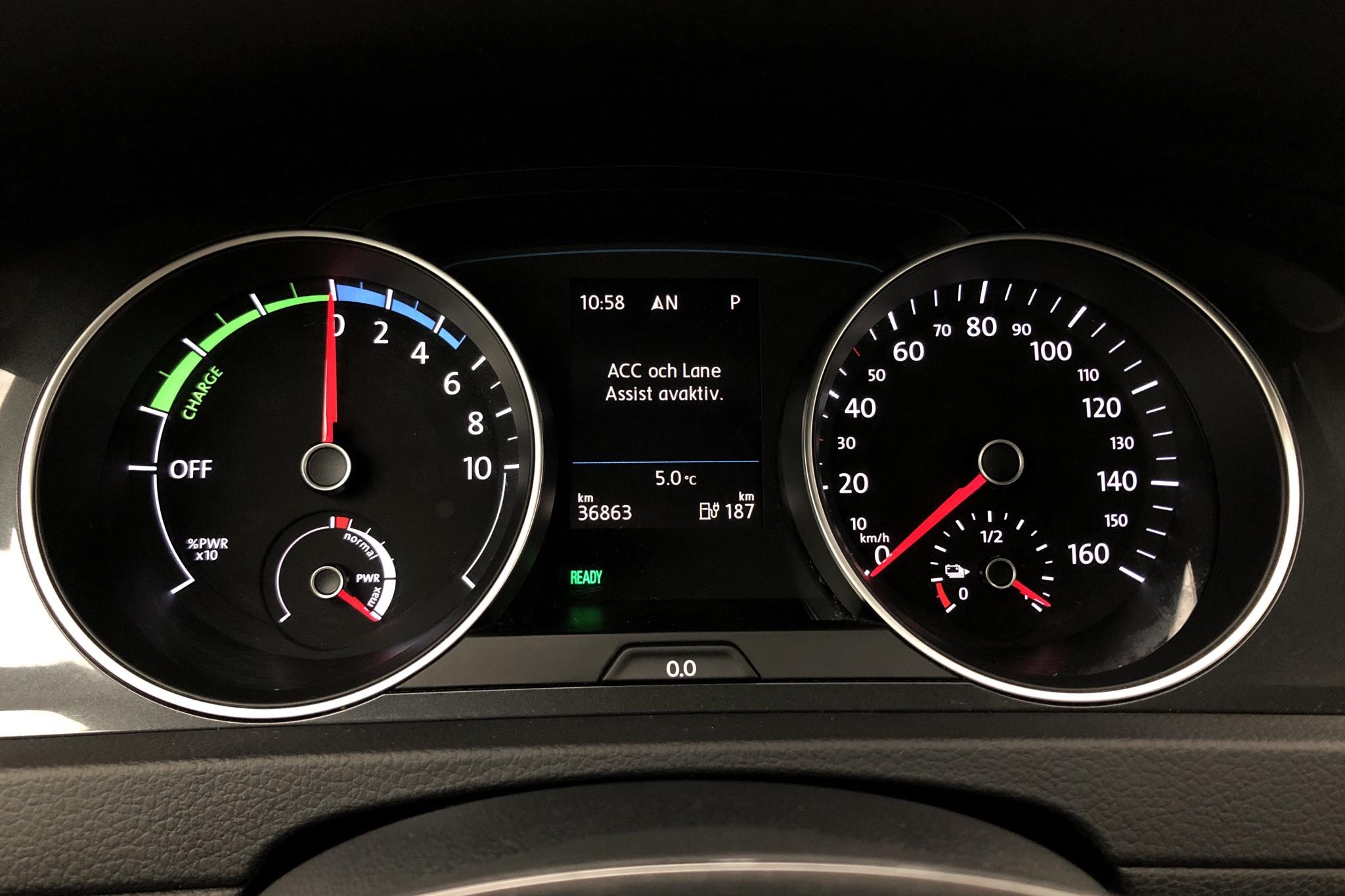 VW e-Golf VII 5dr (136hk) - 3 686 mil - Automat - vit - 2019