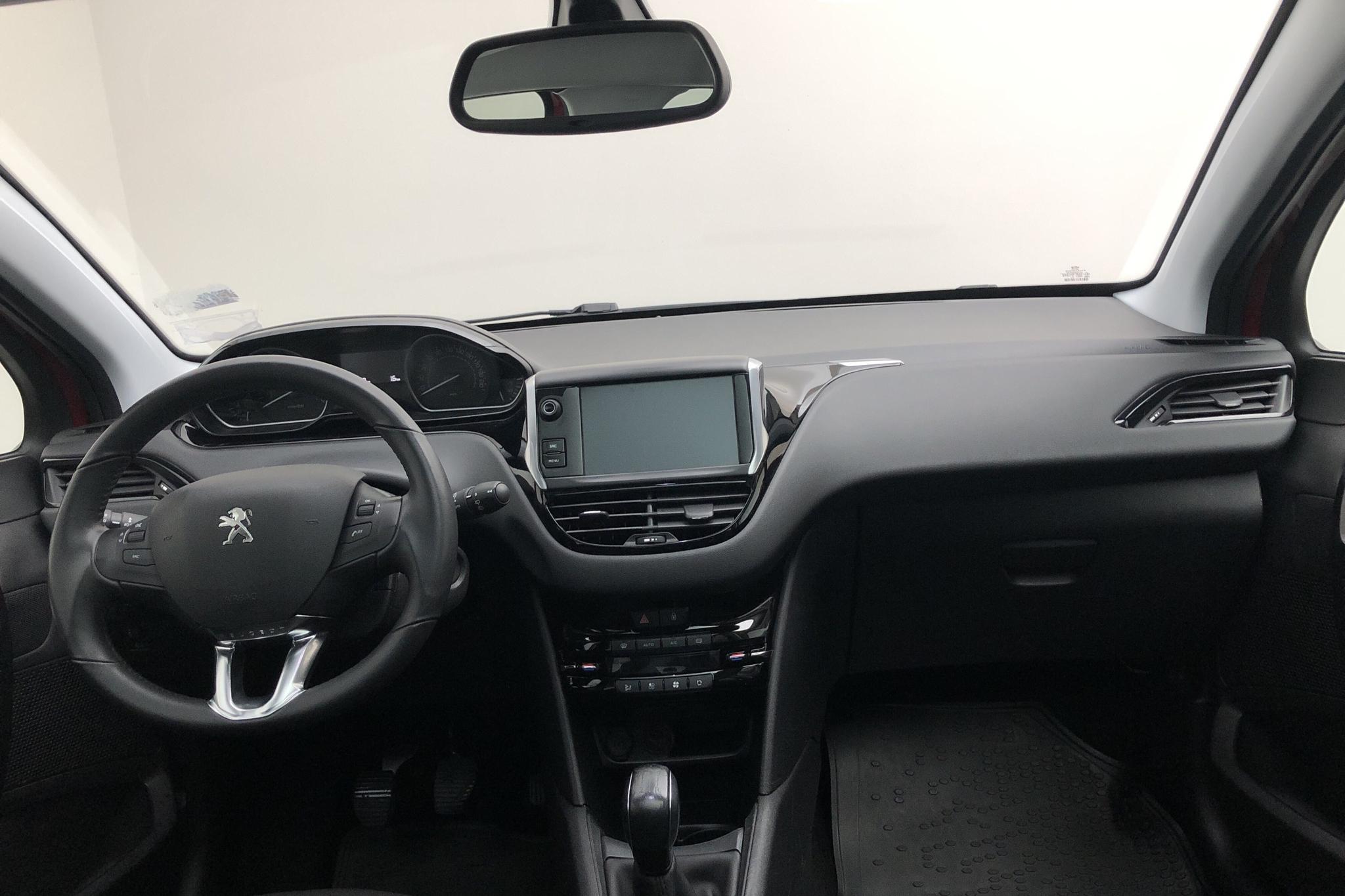 Peugeot 208 PureTech 5dr (82hk) - 6 427 mil - Manuell - 2019