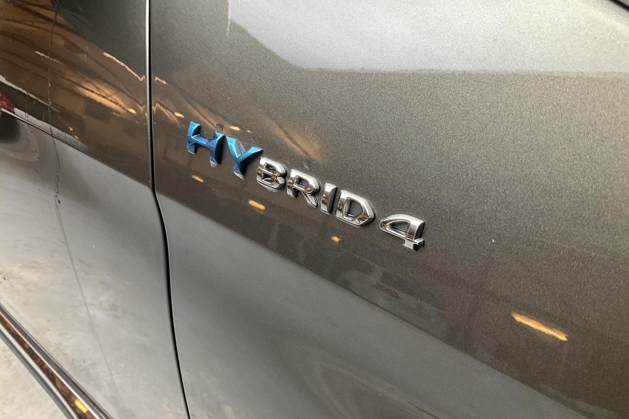 Peugeot 3008 1.6 Plug-in Hybrid 4 (300hk) - 4 009 mil - Automat - grå - 2021
