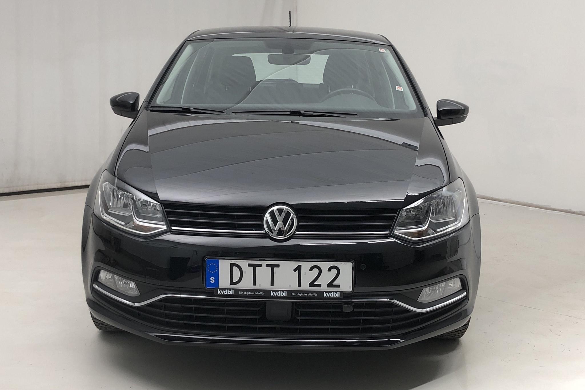 VW Polo 1.2 TSI 5dr (90hk) - 8 870 km - Automatic - black - 2015