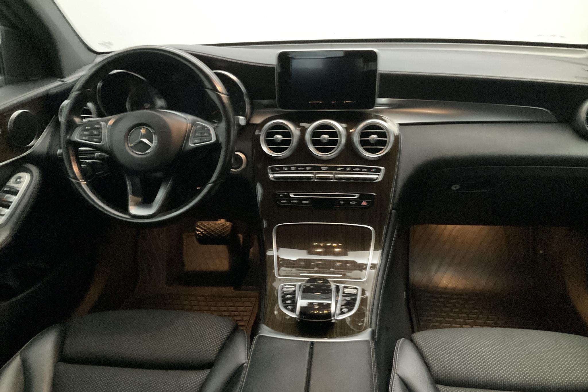 Mercedes GLC 220 d 4MATIC X253 (170hk) - 133 500 km - Automatic - black - 2016