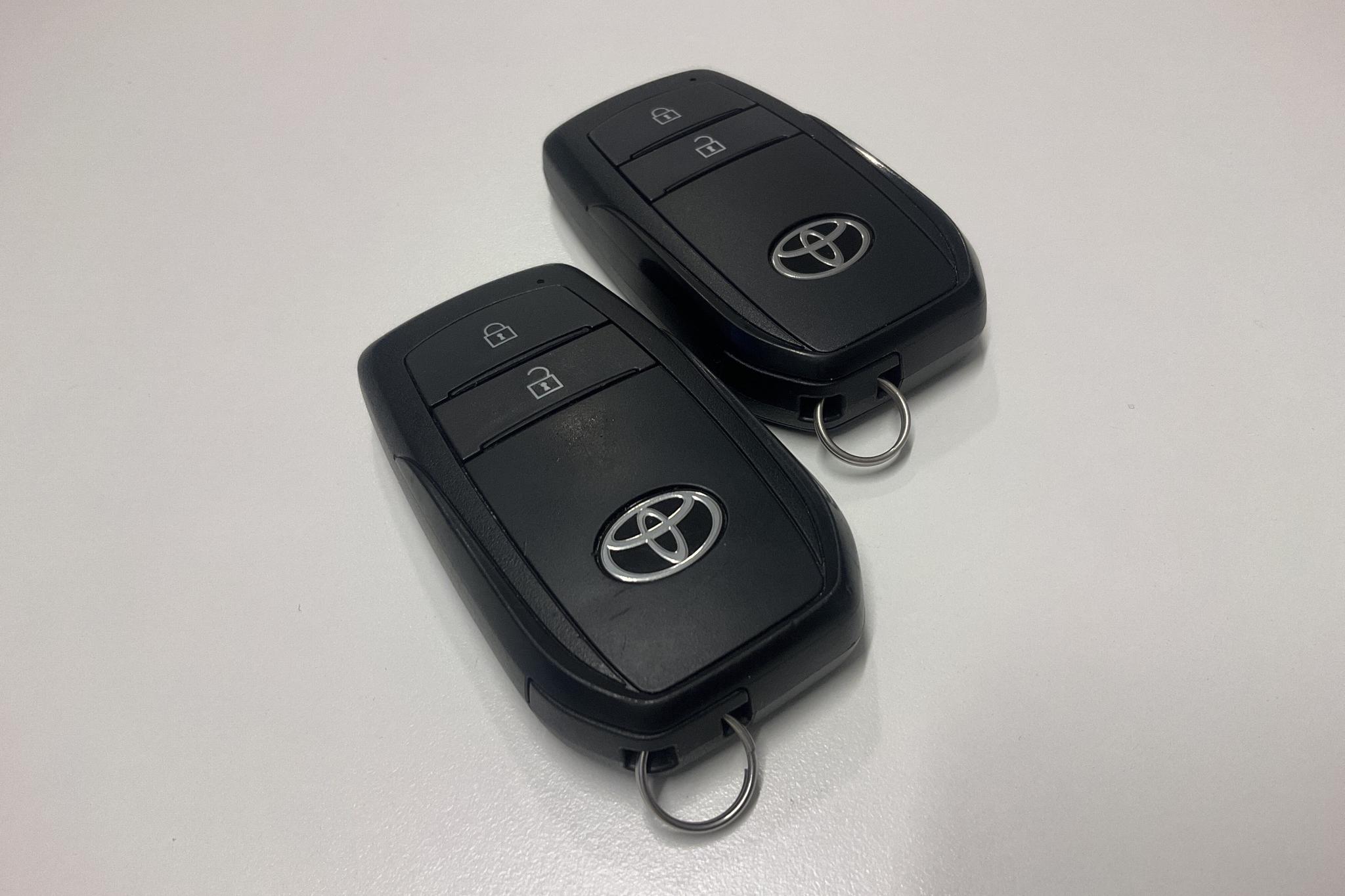 Toyota Yaris 1.5 Hybrid 5dr (116hk) - 1 464 mil - Automat - silver - 2021