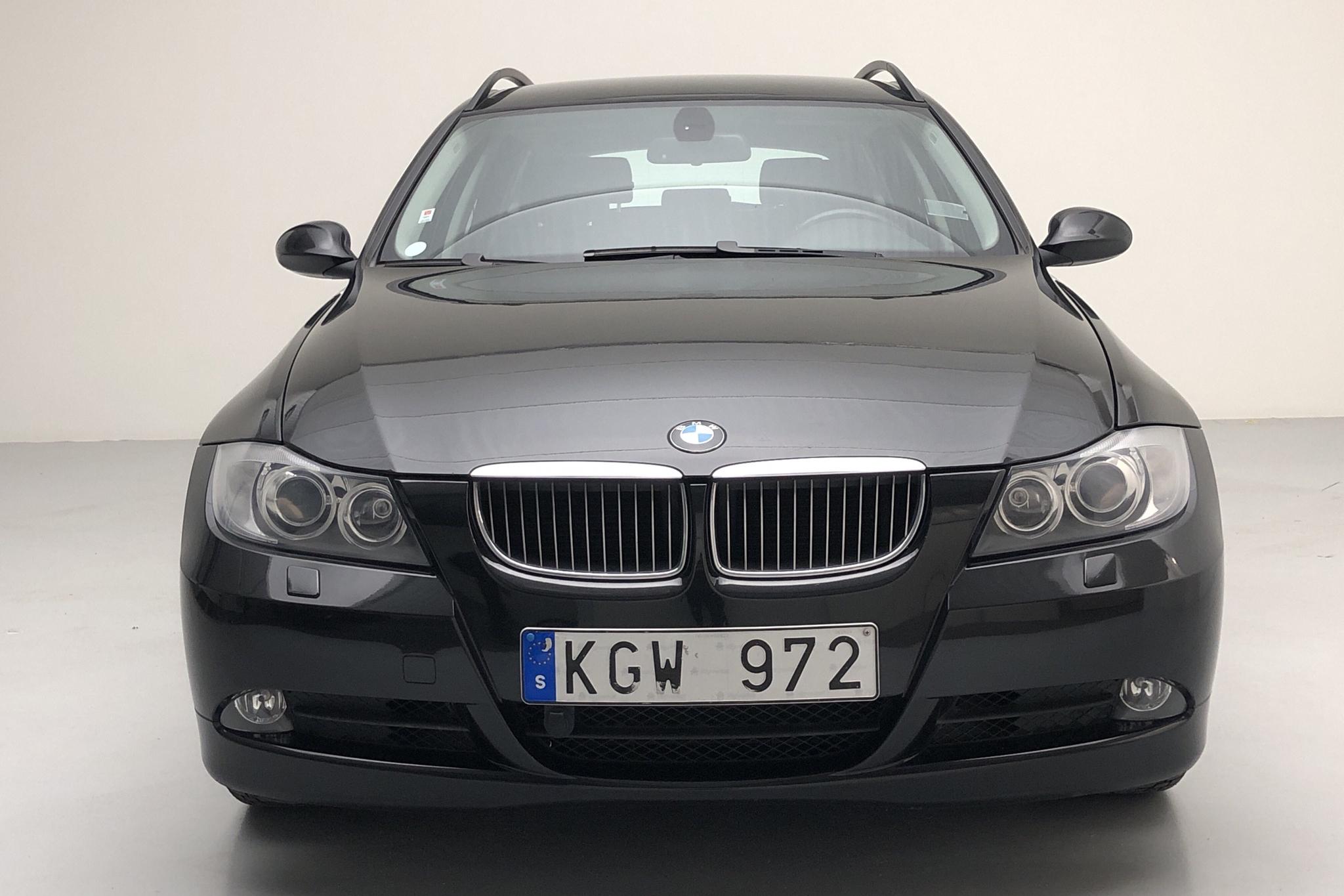 BMW 325xi Touring, E91 (218hk) - 12 573 mil - Manuell - svart - 2007