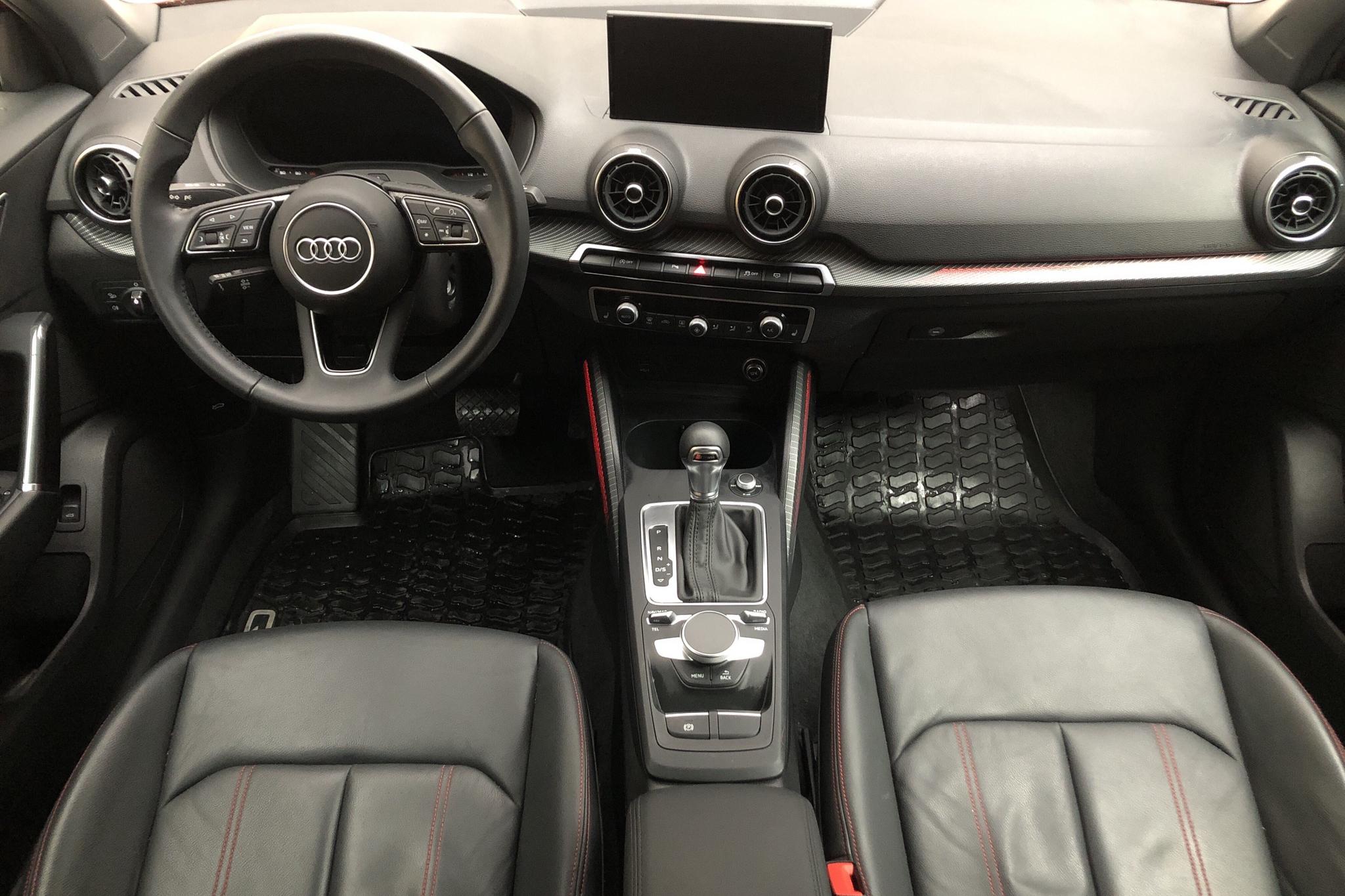 Audi Q2 35 TFSI (150hk) - 2 428 mil - Automat - röd - 2020