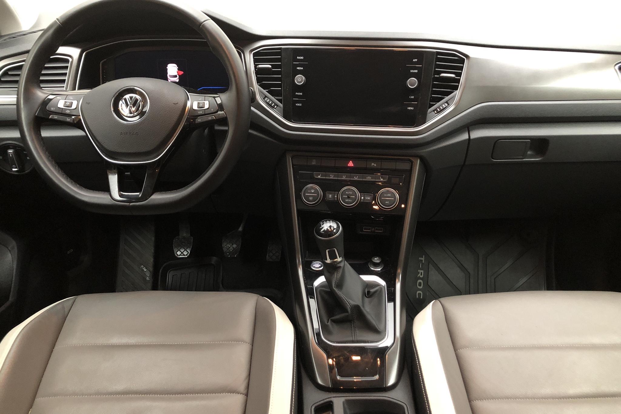 VW T-Roc 1.0 TSI (115hk) - 5 889 mil - Manuell - vit - 2020
