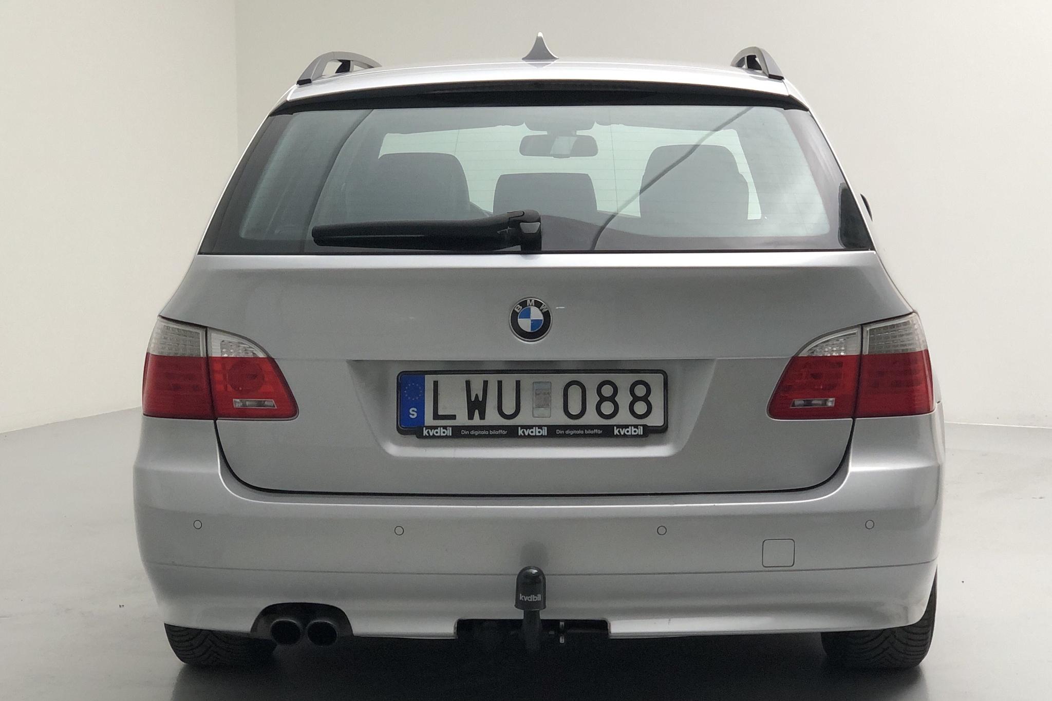 BMW 525i Touring, E61 (218hk) - 24 358 mil - Automat - Light Grey - 2008